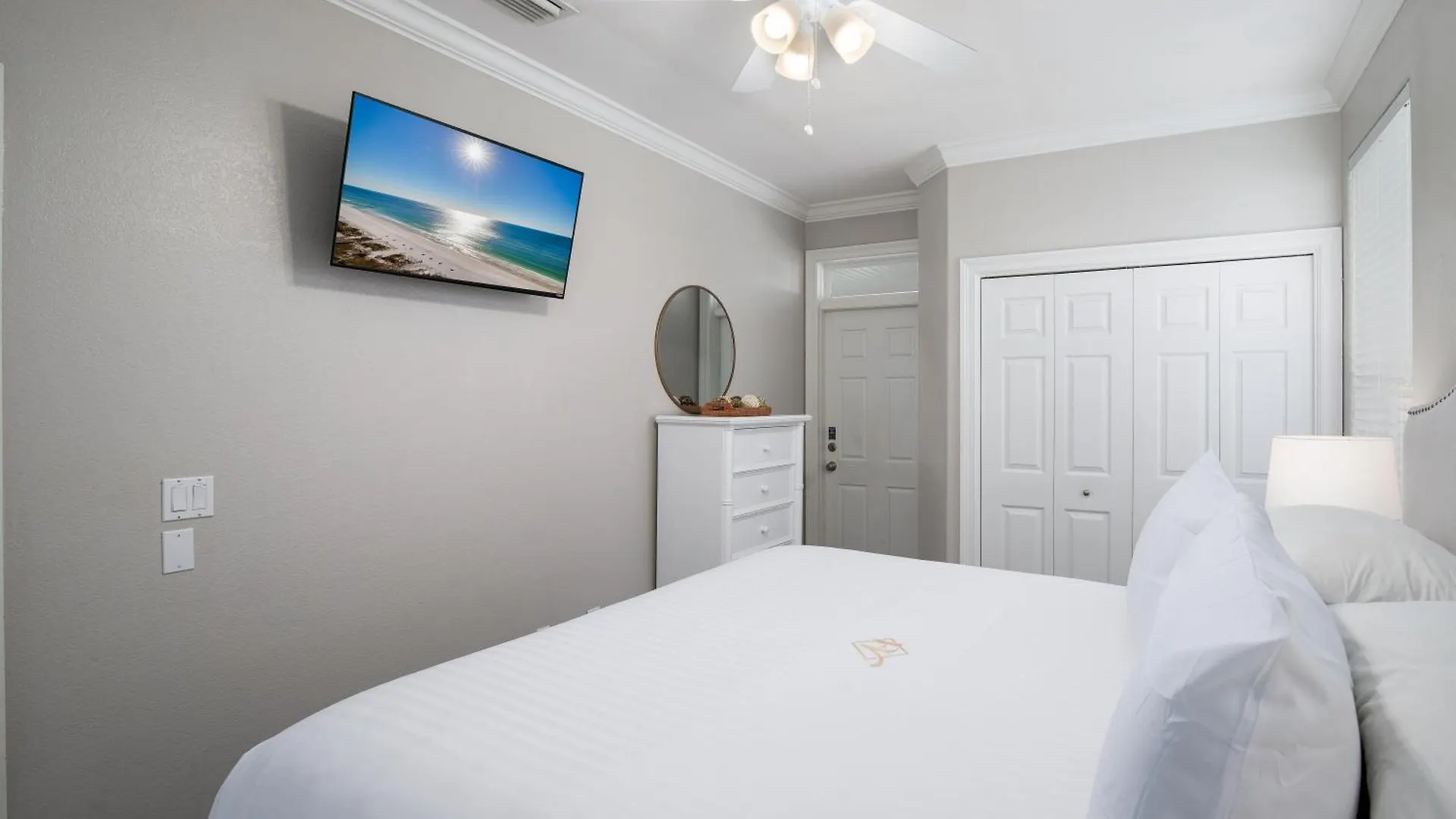 Holiday home Luxury Community Pool, Hot Tub And And Games