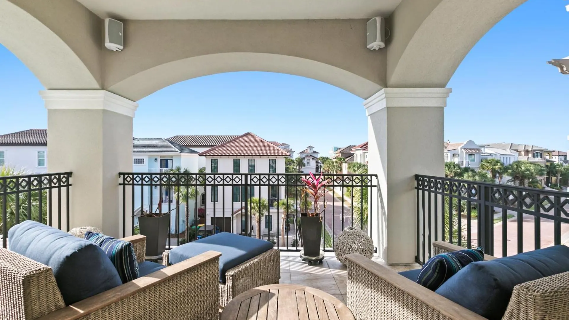 View - Gated Community With Pool Hot Tub Destin