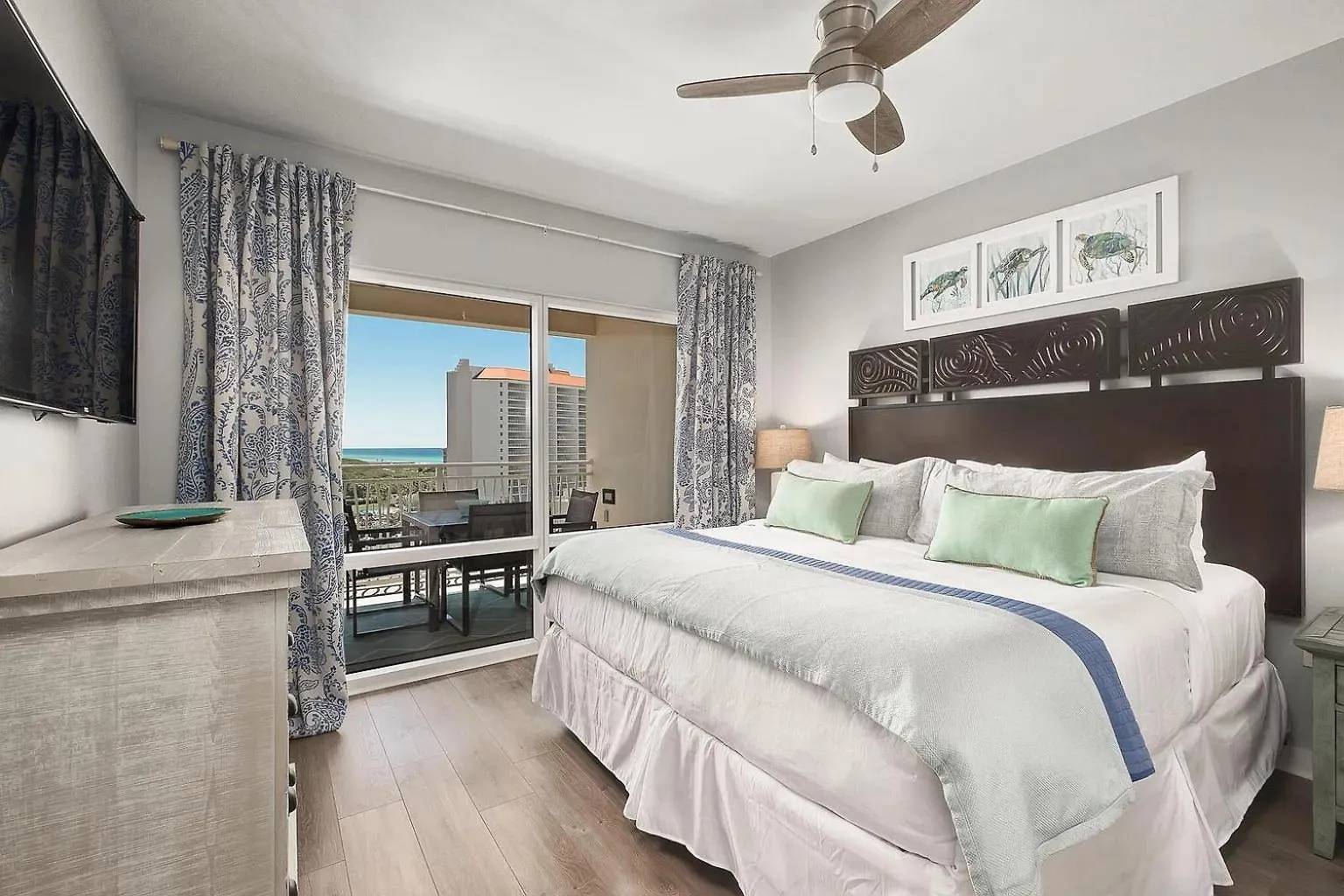 New Listing Awesome Luau Destin