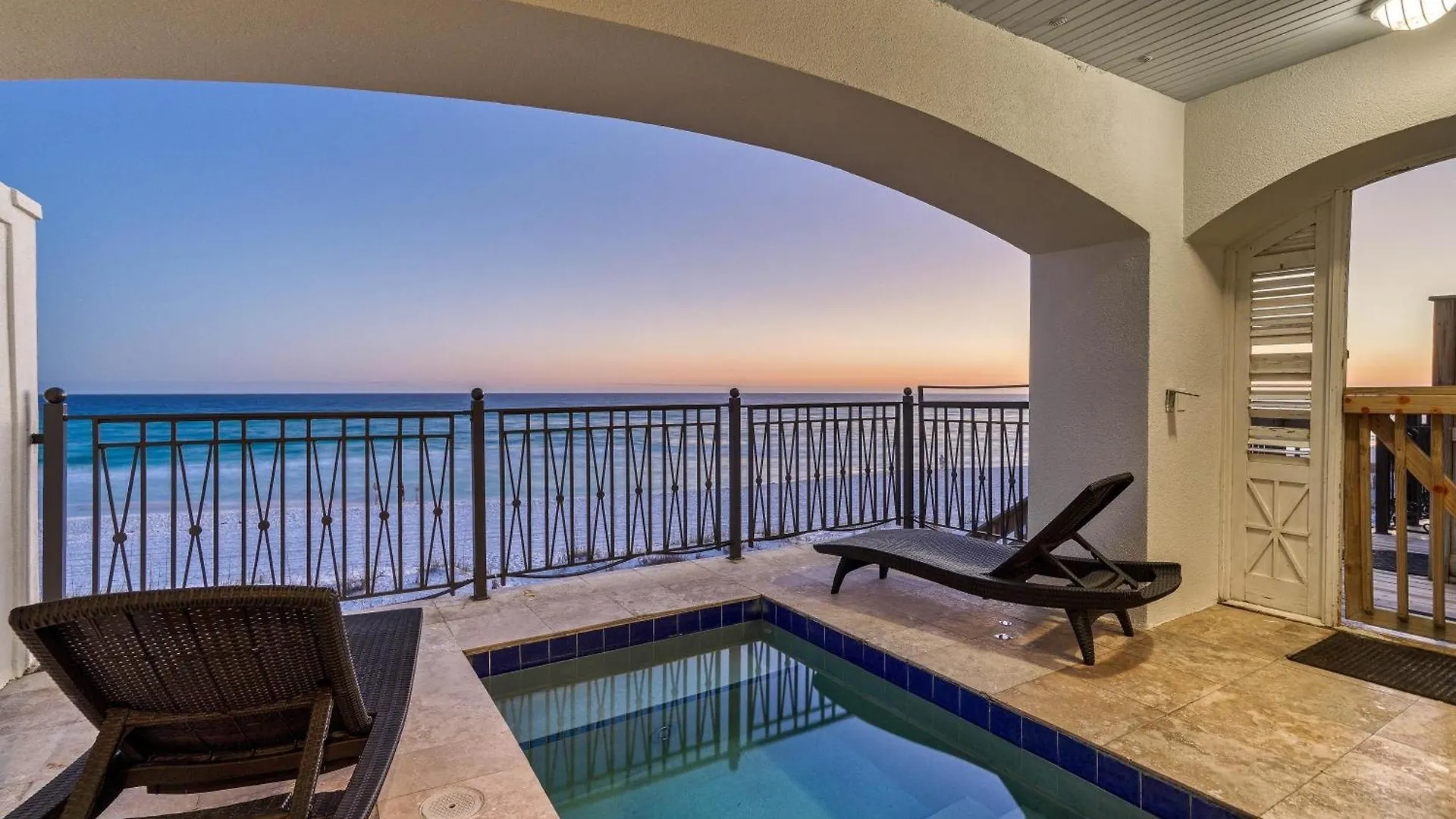 Sea La Vie- On The Beach- 2 Pools- Elevator *