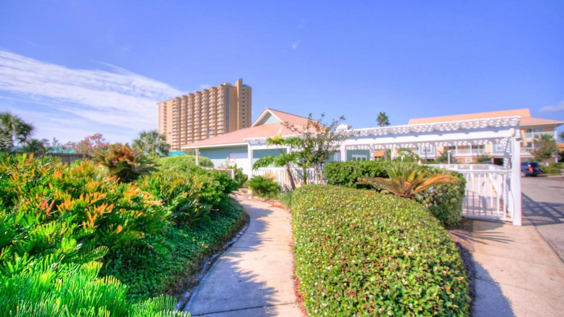 St. Martin Beachwalk 131