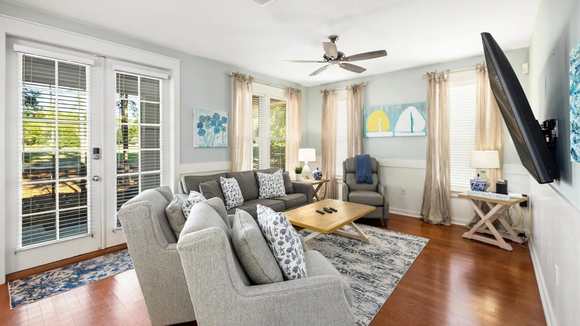 1366 Laurel Grove Holiday home *