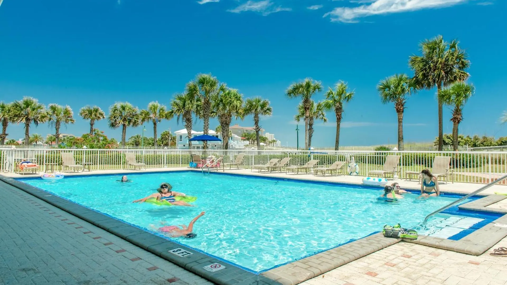 On The Gulf 401 Apartment