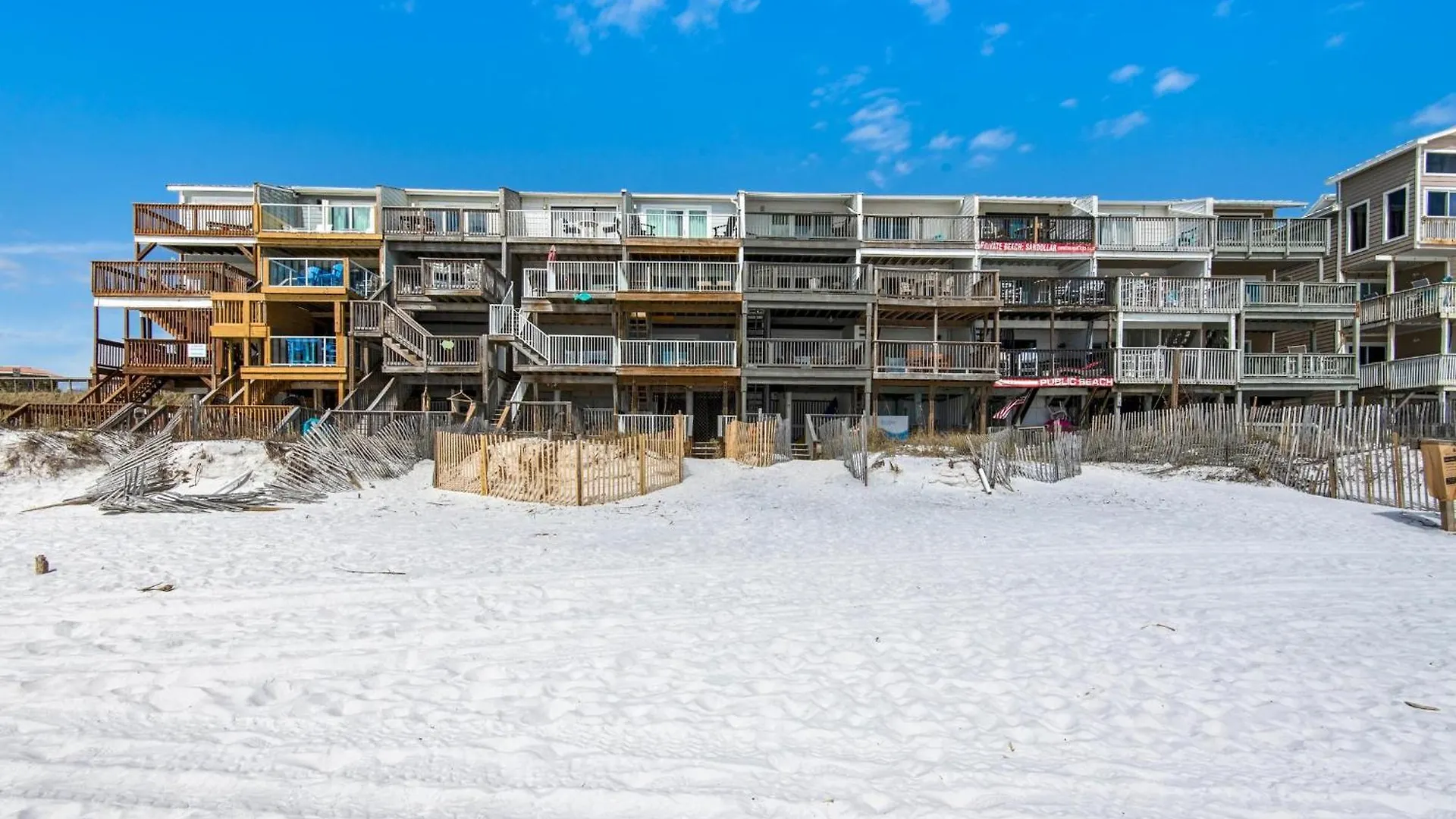 Daire Dollar Townhome #16- Sukoon