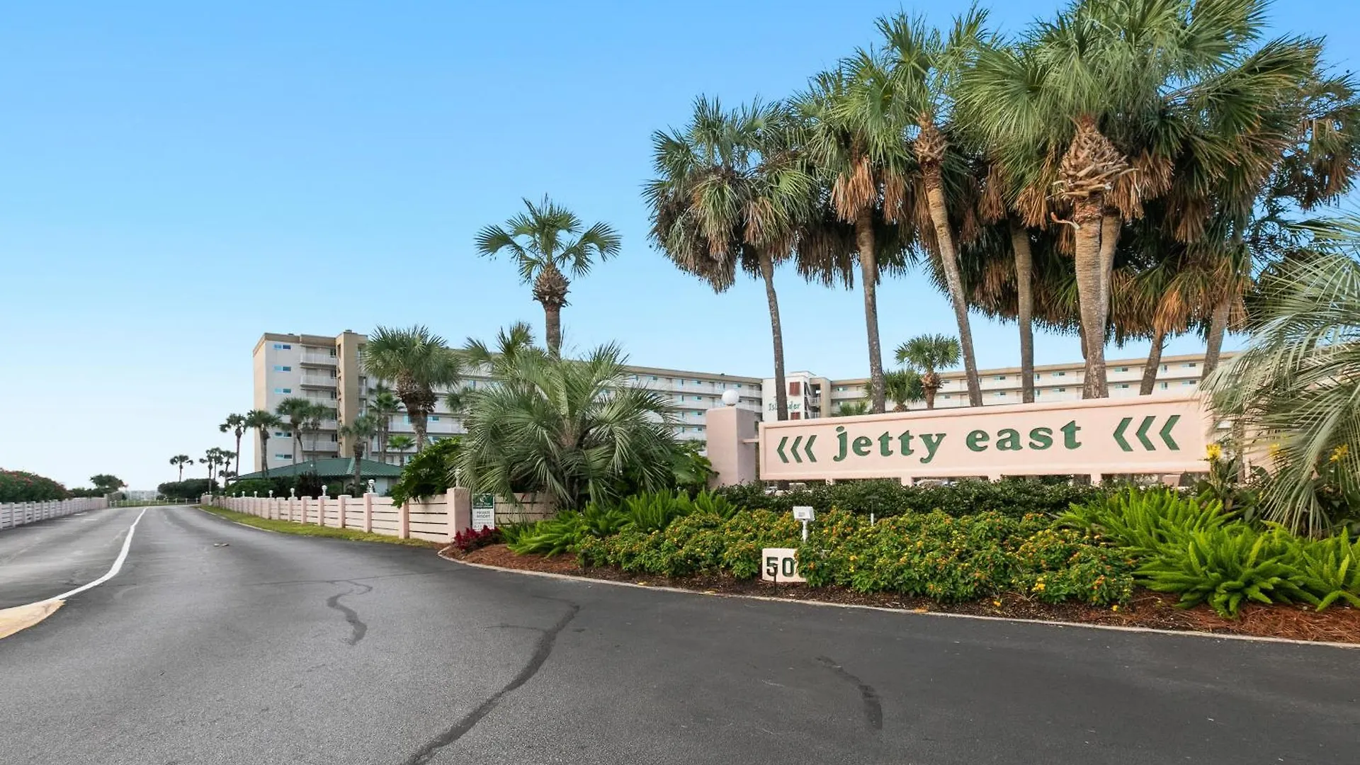 Apartment Jetty East Ii *
