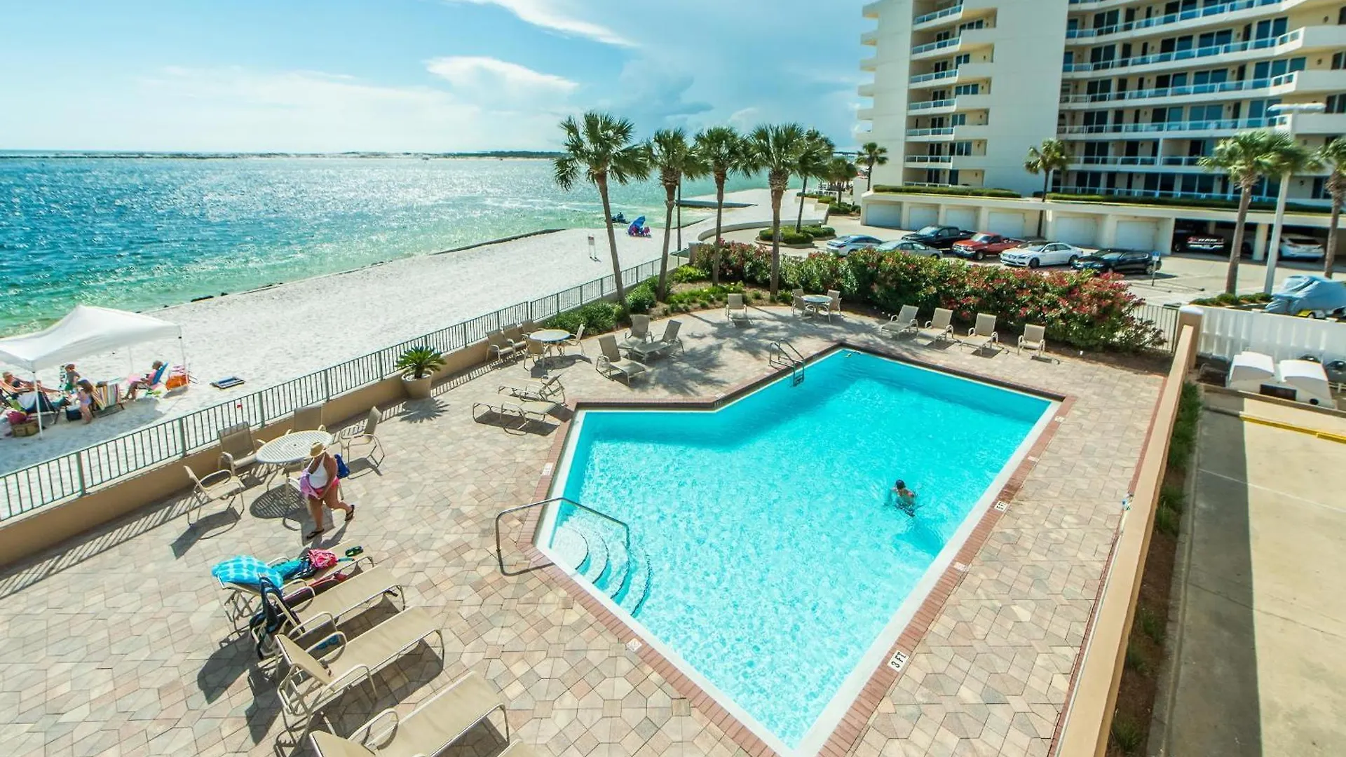 Apartment Waterview Towers 202 *