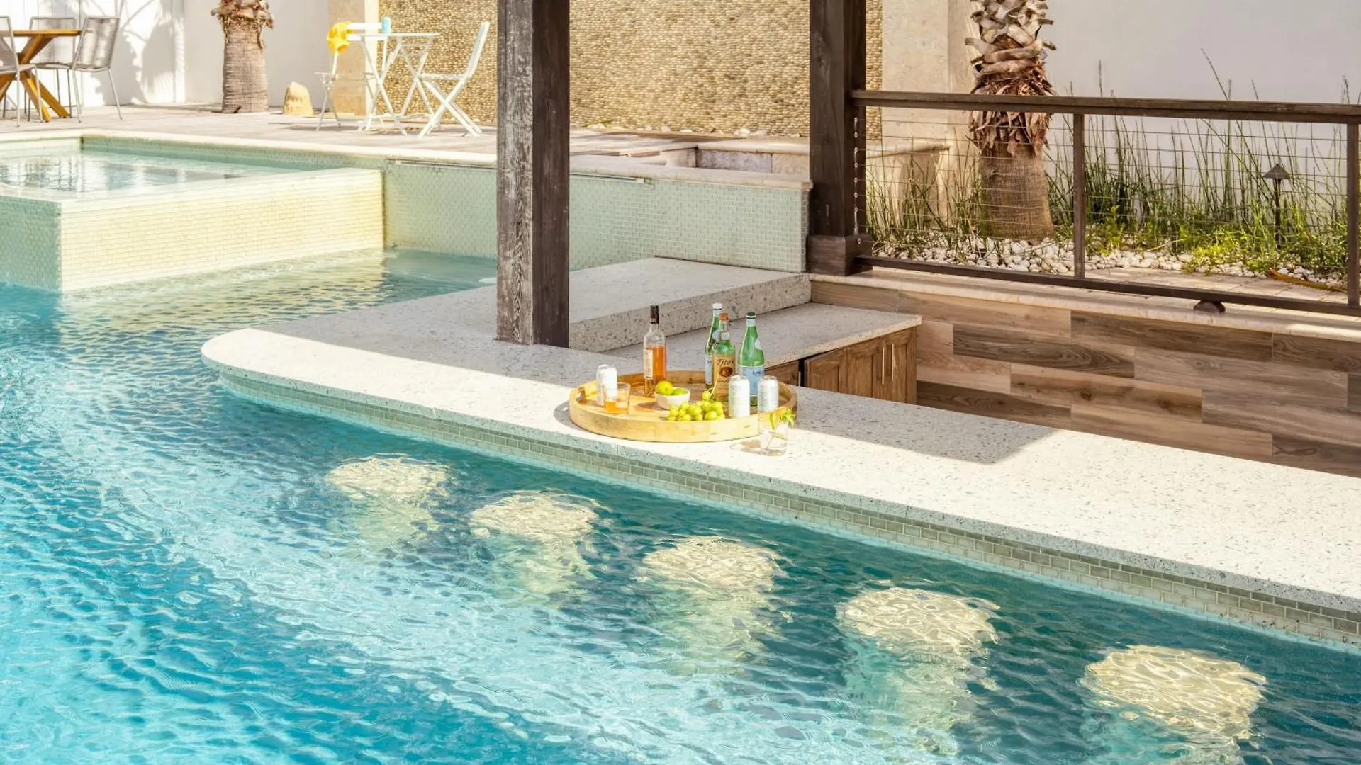 Prázdninový dům Monarch By Avantstay Breathtaking Estate W Access Swim Up Bar Hot Tub Rooftop Views Destin