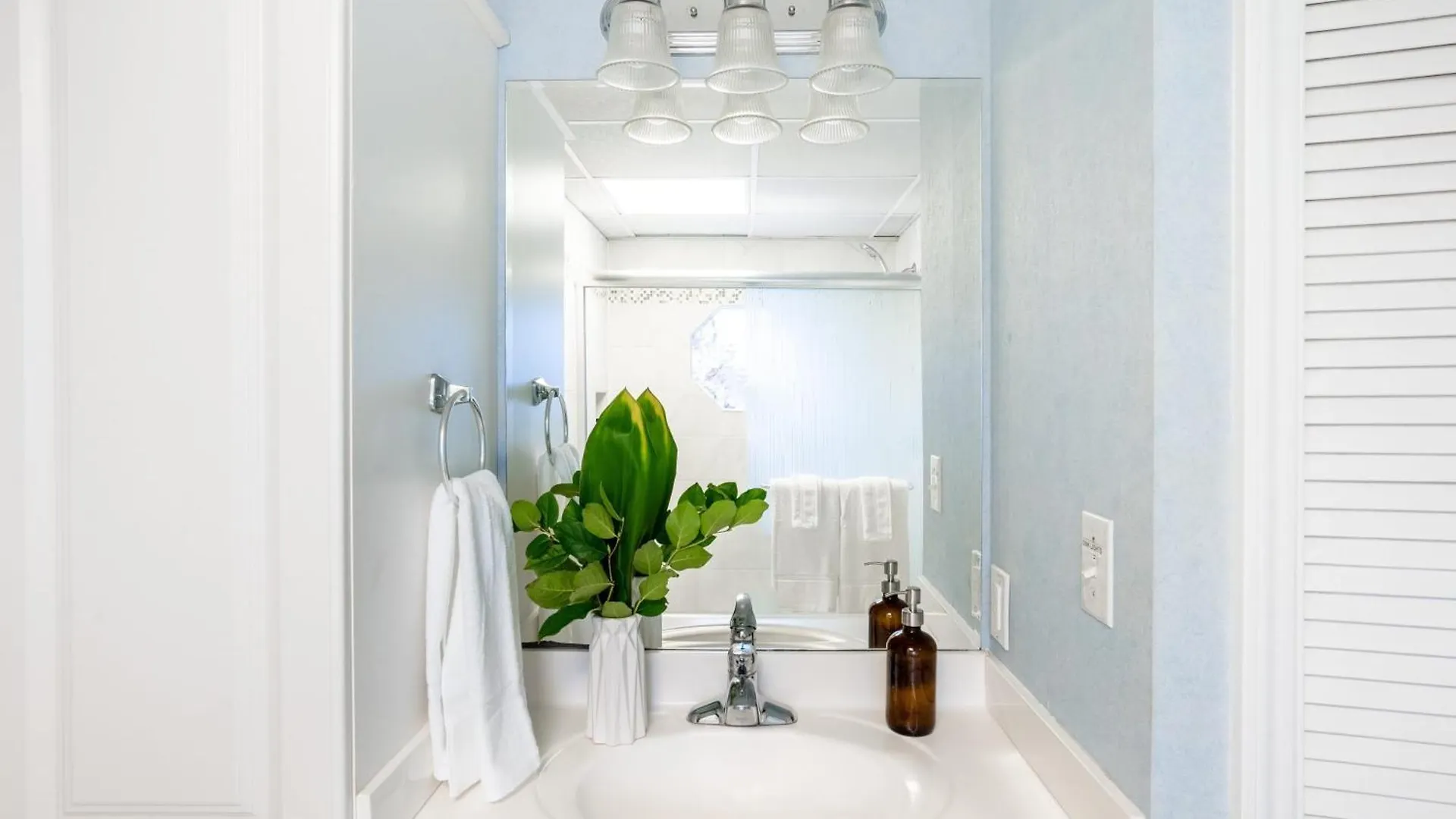 Harper By Avantstay Beautiful W Pool Walk To The Nyaraló