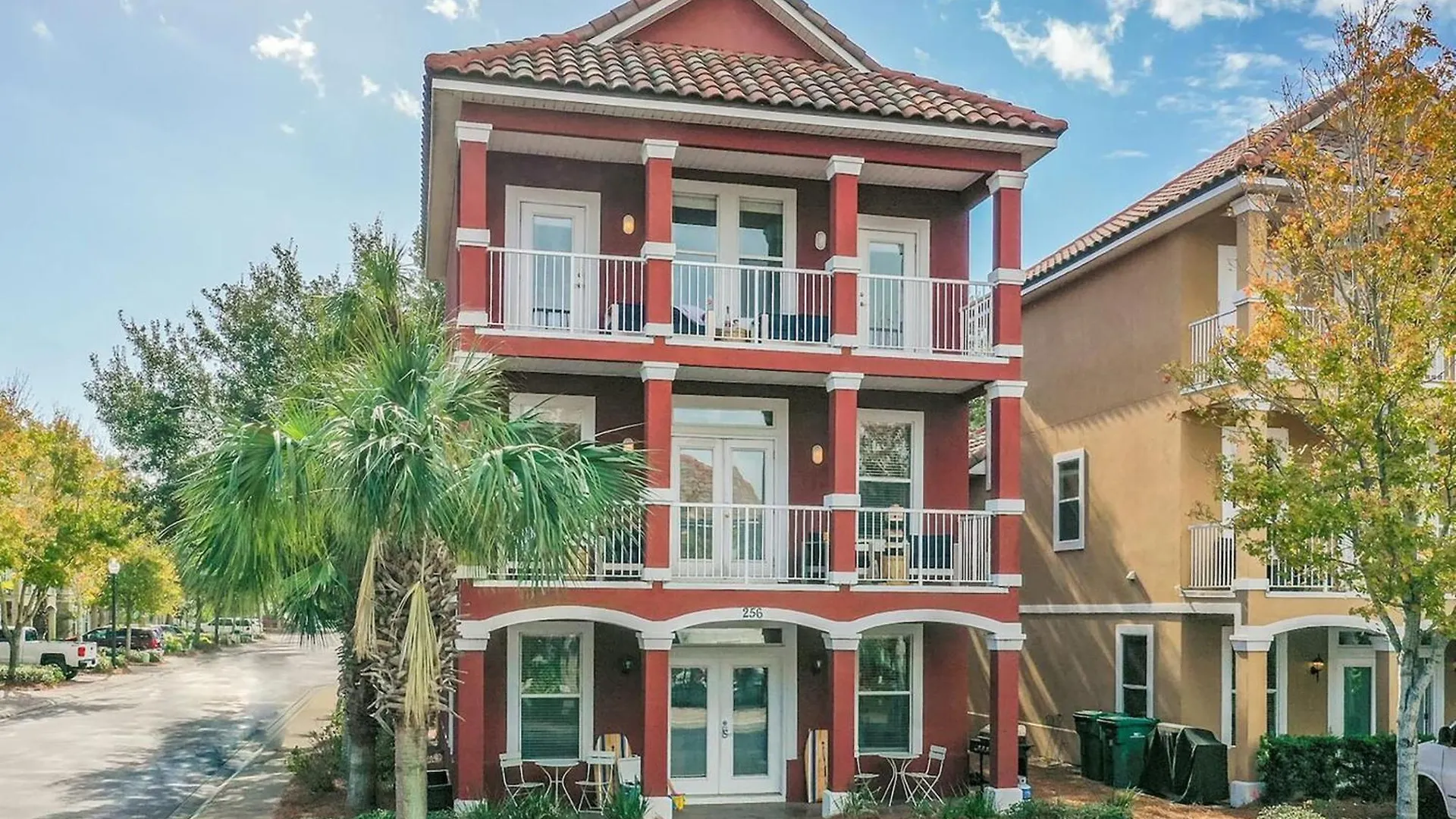 Semesterbostad Coral By Avantstay Gorgeous Three Story W Two Balconies Destin