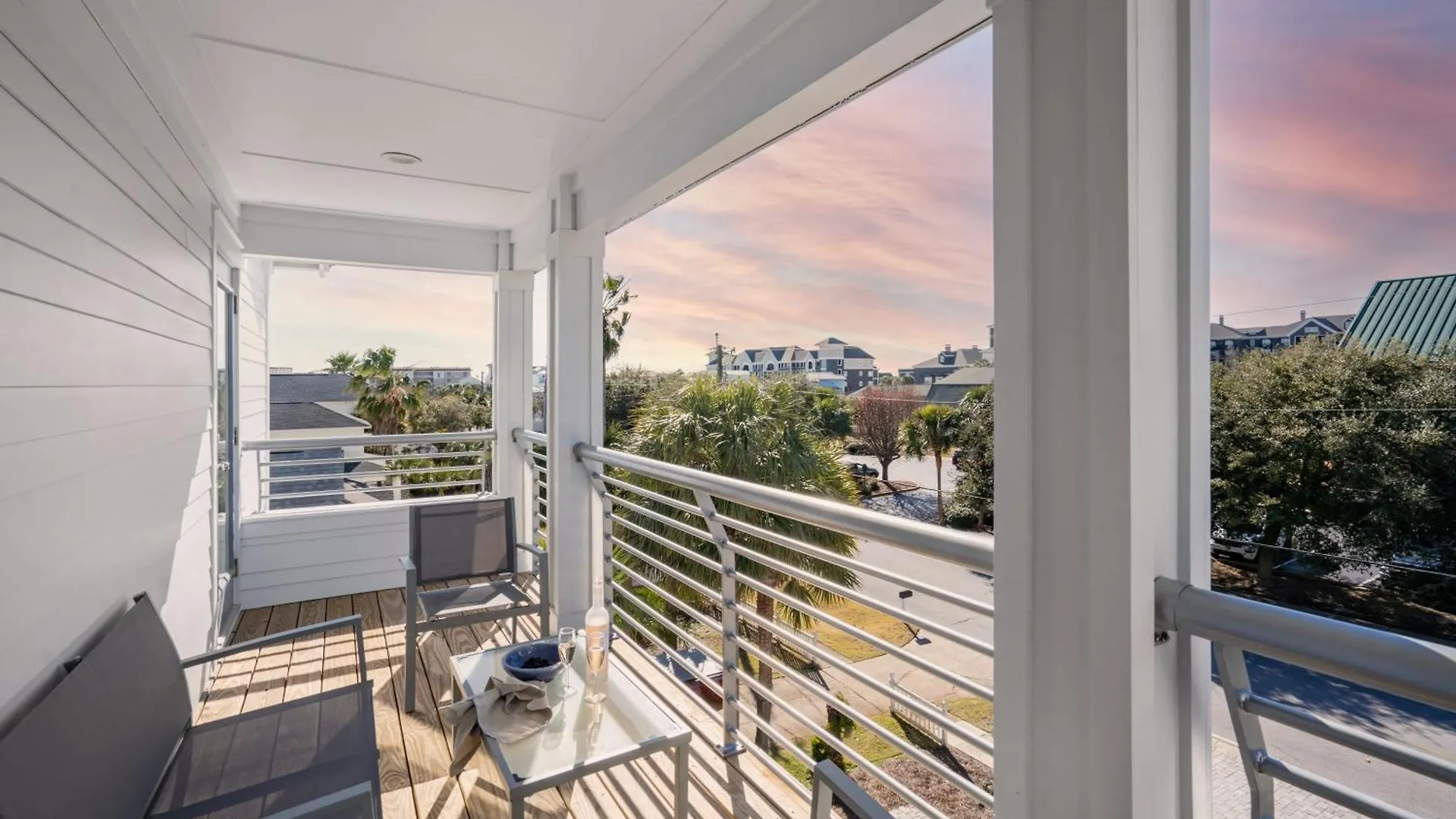 Holiday home Lyle By Avantstay Chic House W Pool Hot Tub Walking Distance To Ocean *