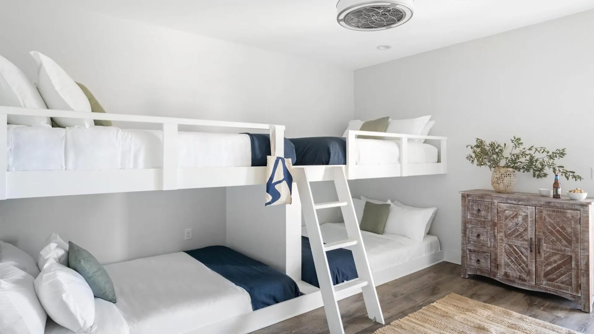 Lyle By Avantstay Chic House W Pool Hot Tub Walking Distance To Ocean
