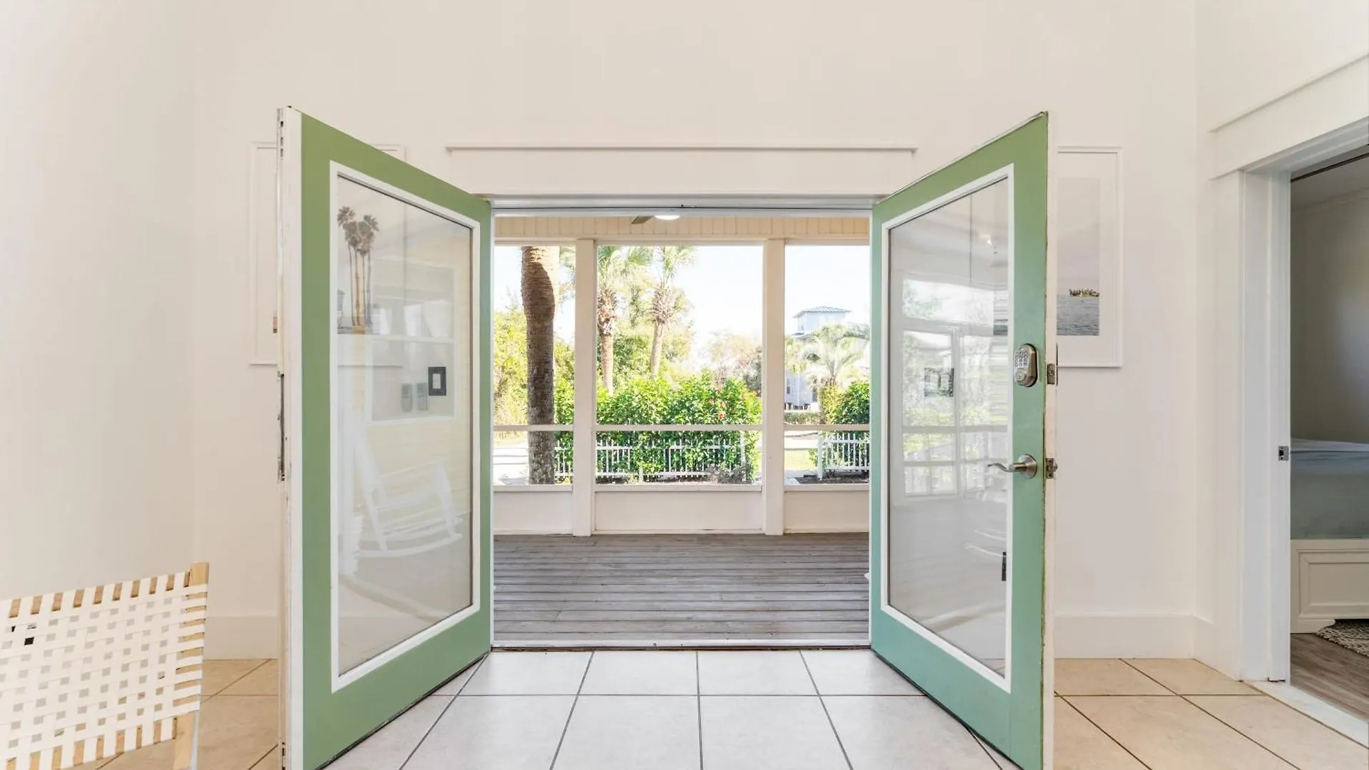 Holiday home Halo By Avantstay Walk To Private Pool