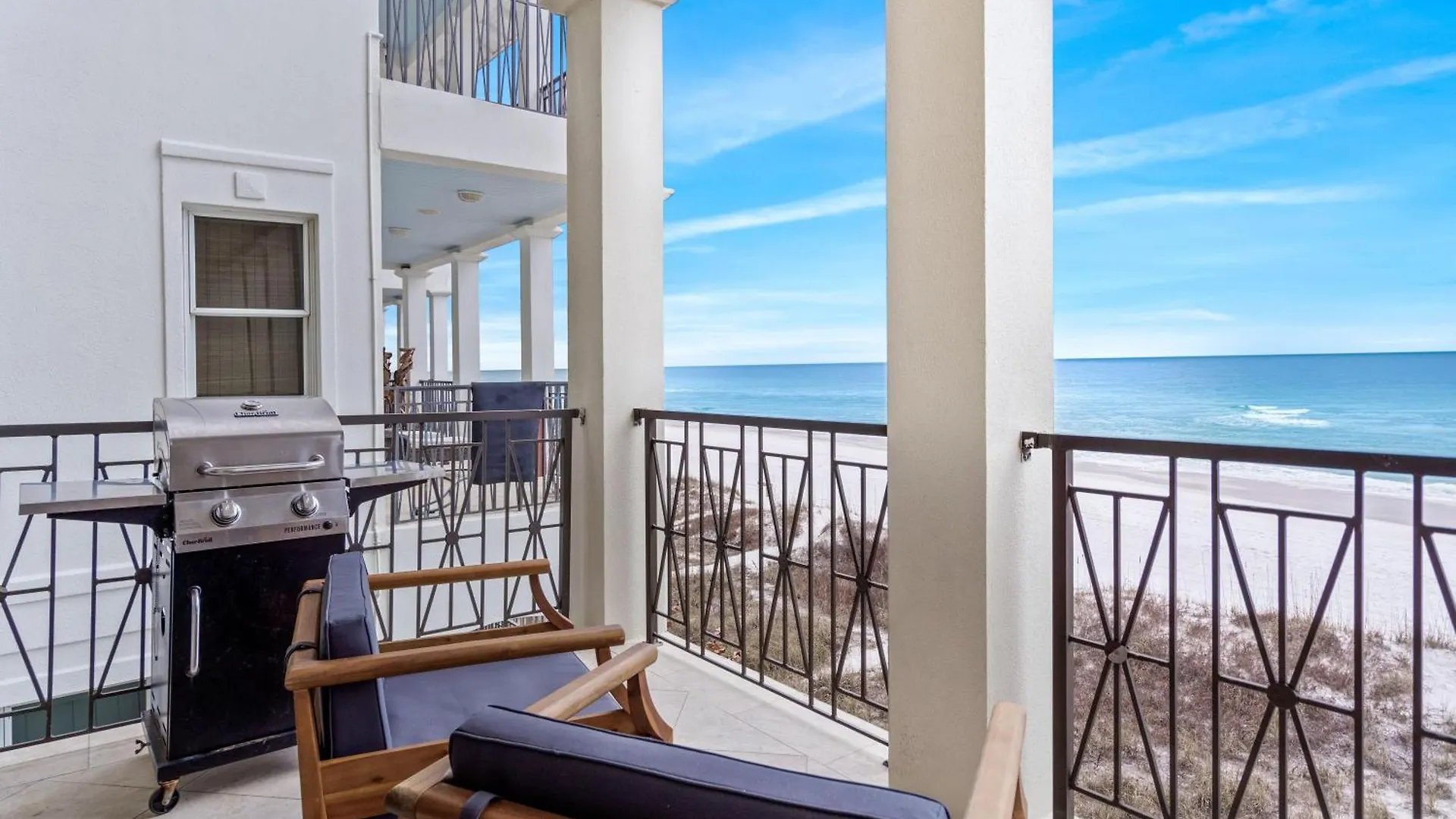 Seaside Treasure Holiday home