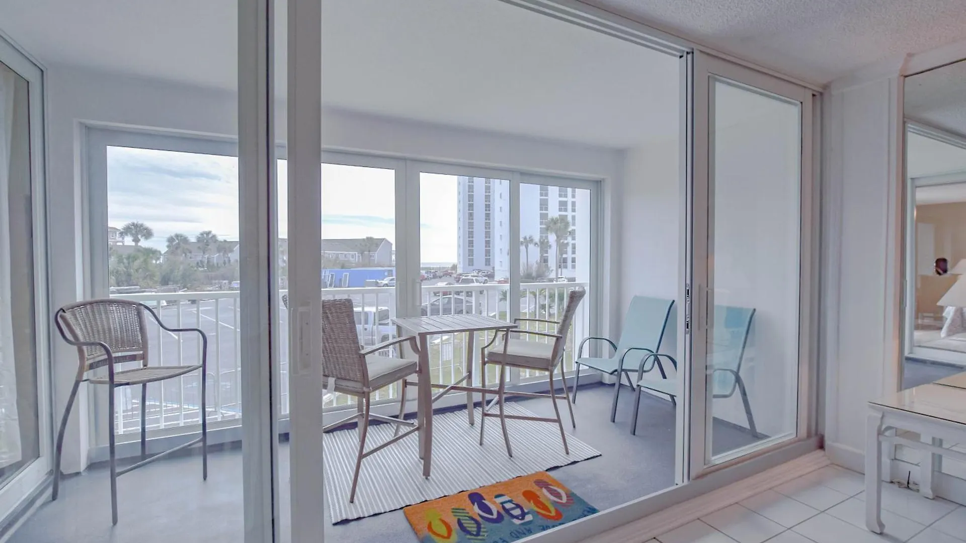 Shoreline Towers #3022 Apartamento *