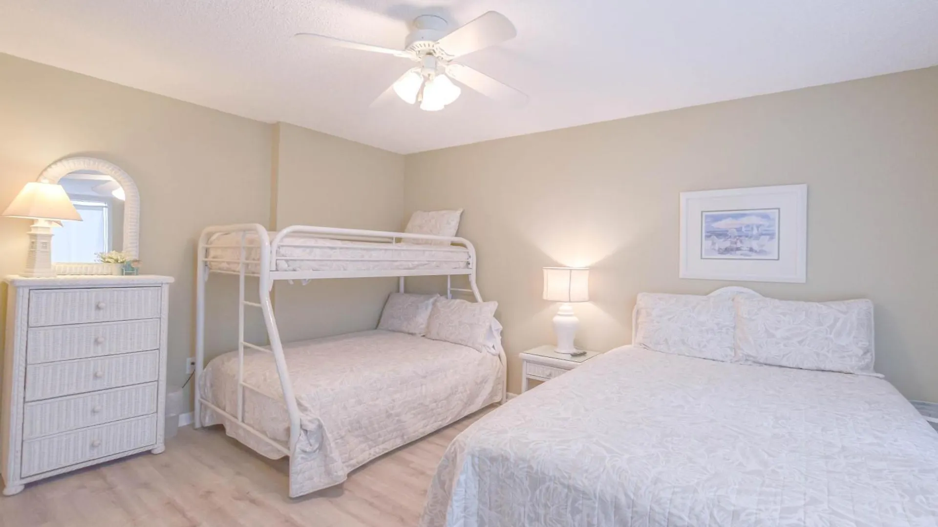 Shoreline Towers #3022 Apartamento *
