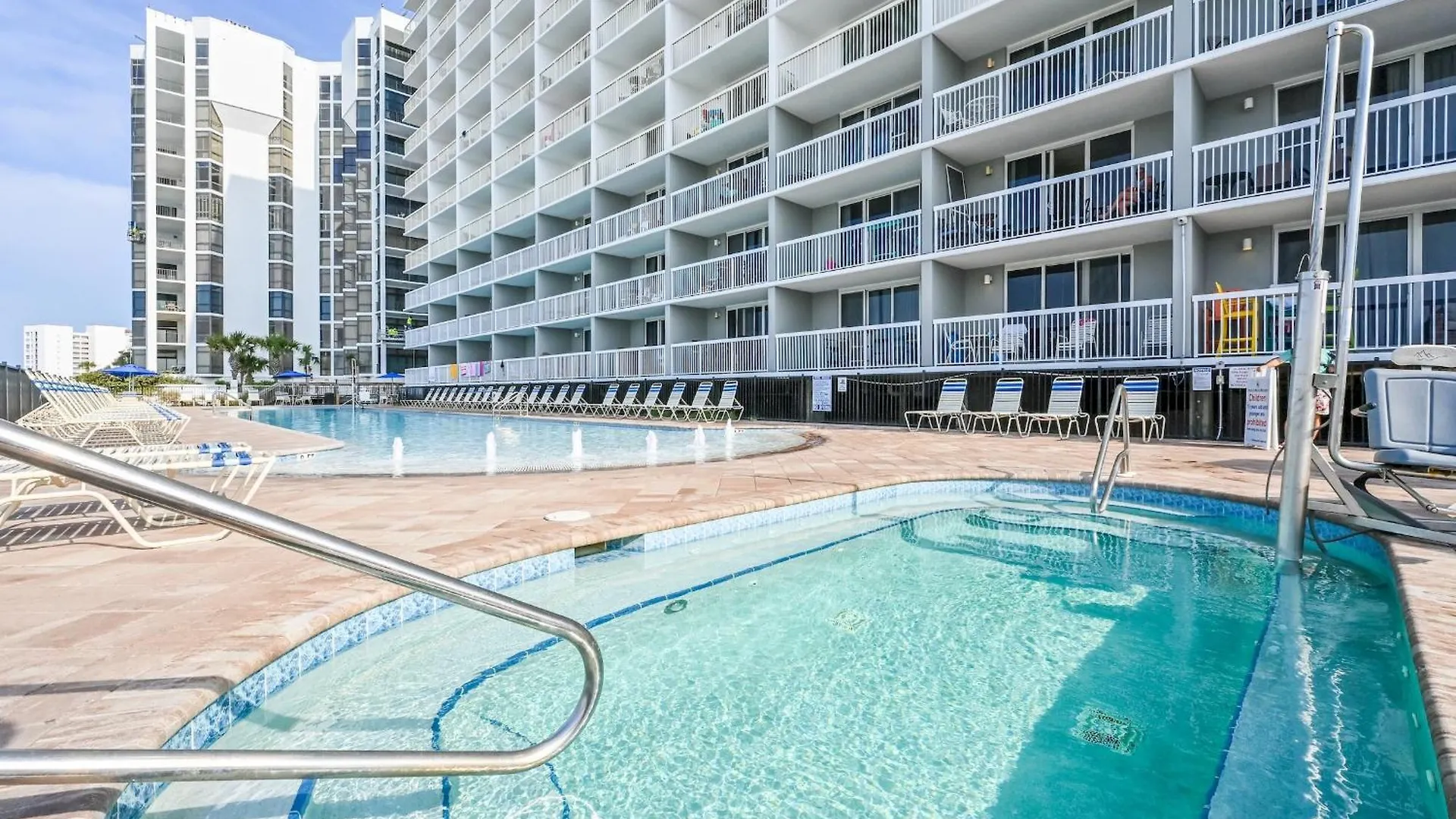 Biggest 2 Bedroom Corner Unit, 16th Flr Beachfront At Pelican * Destin