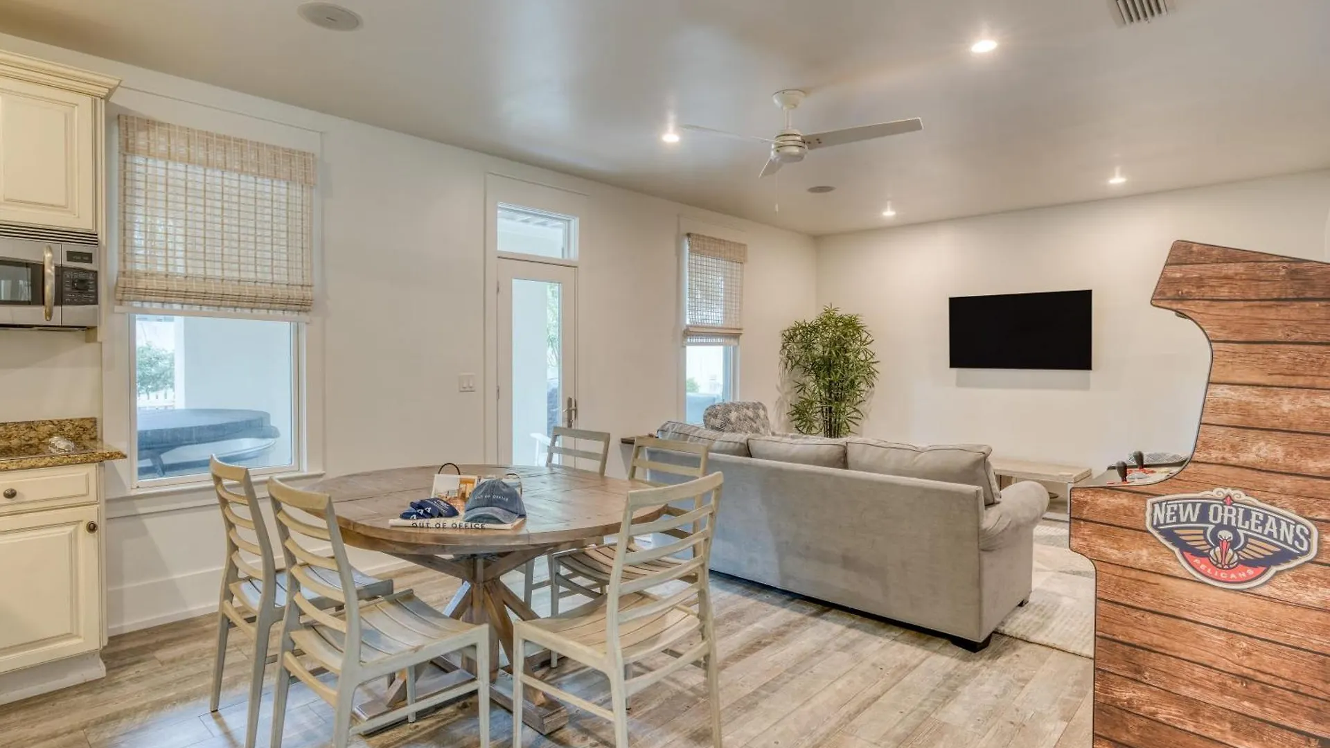 Dream By Avantstay 2-story Walk To Hot Tub Golf Cart Destin