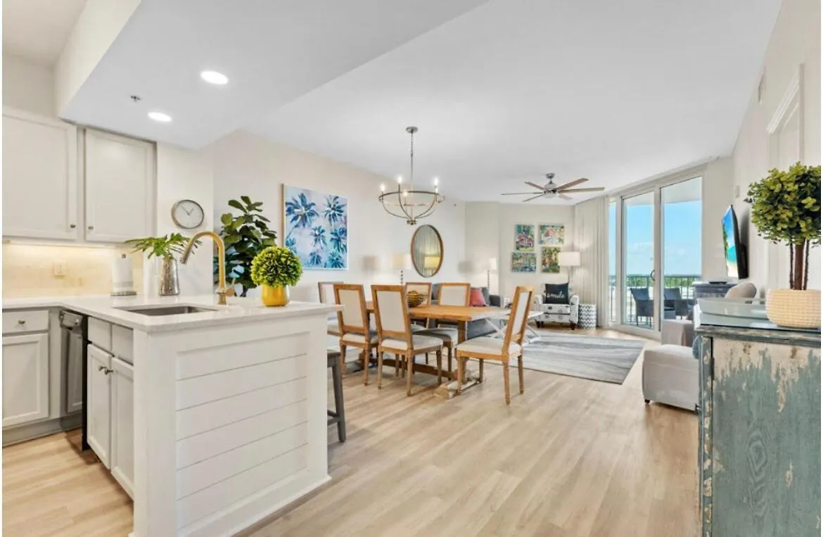 5 Star 6th Fl 2br 2 Bath King Shuttle Pools Family *