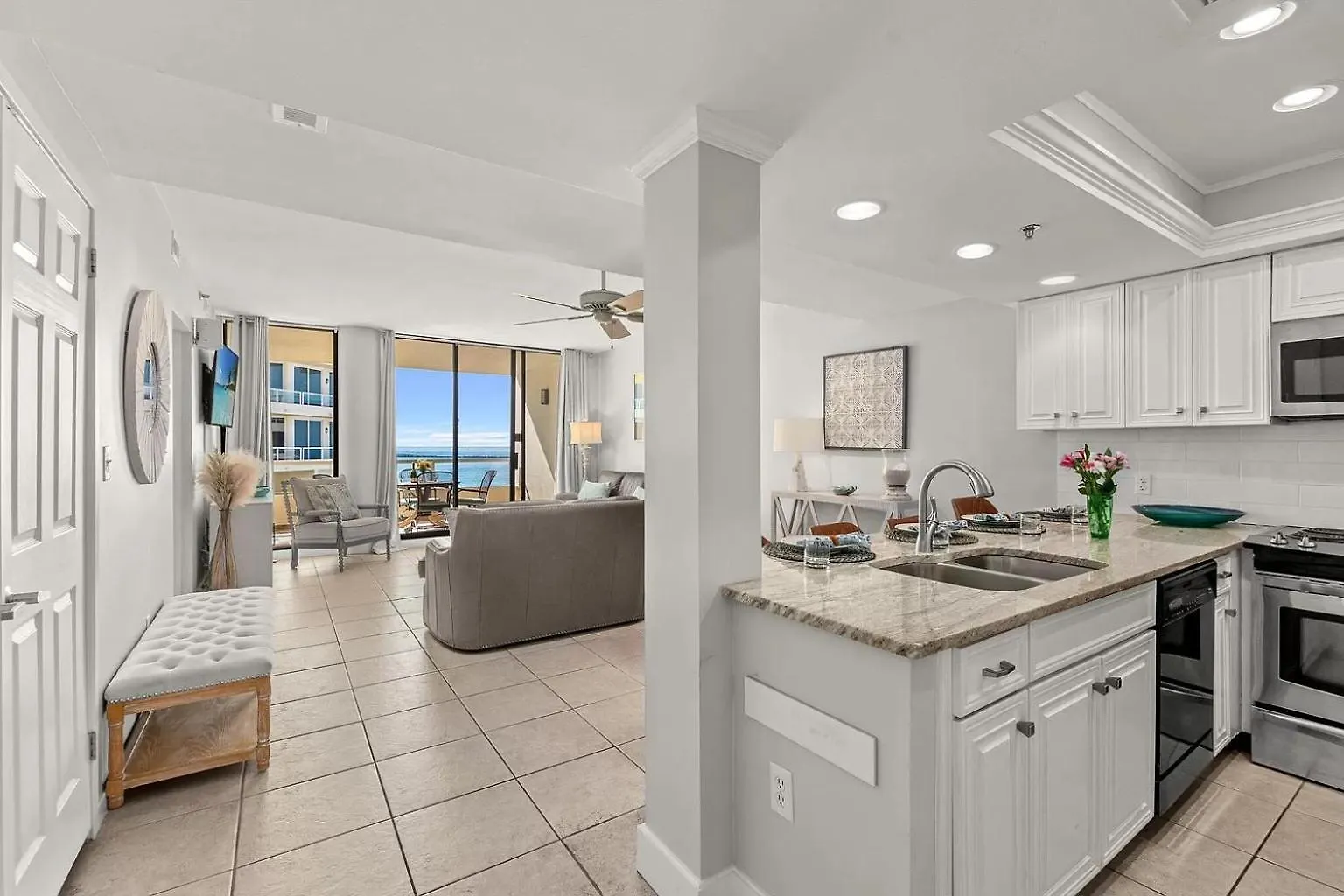 100 Gulf Shore Drive, Unit 502 公寓 *