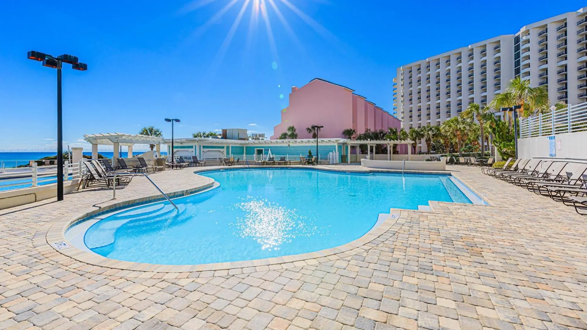 Tides 103 * Destin