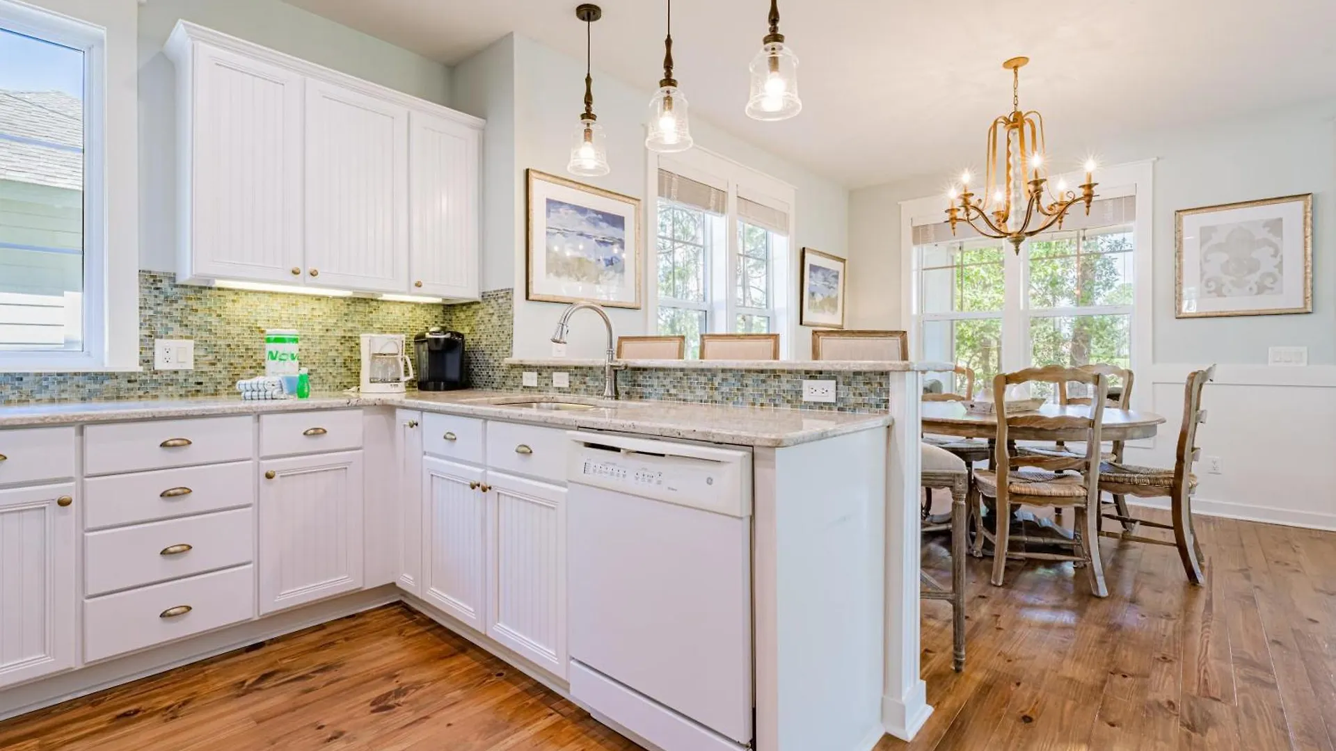 1347 Laurel Grove 度假居 *