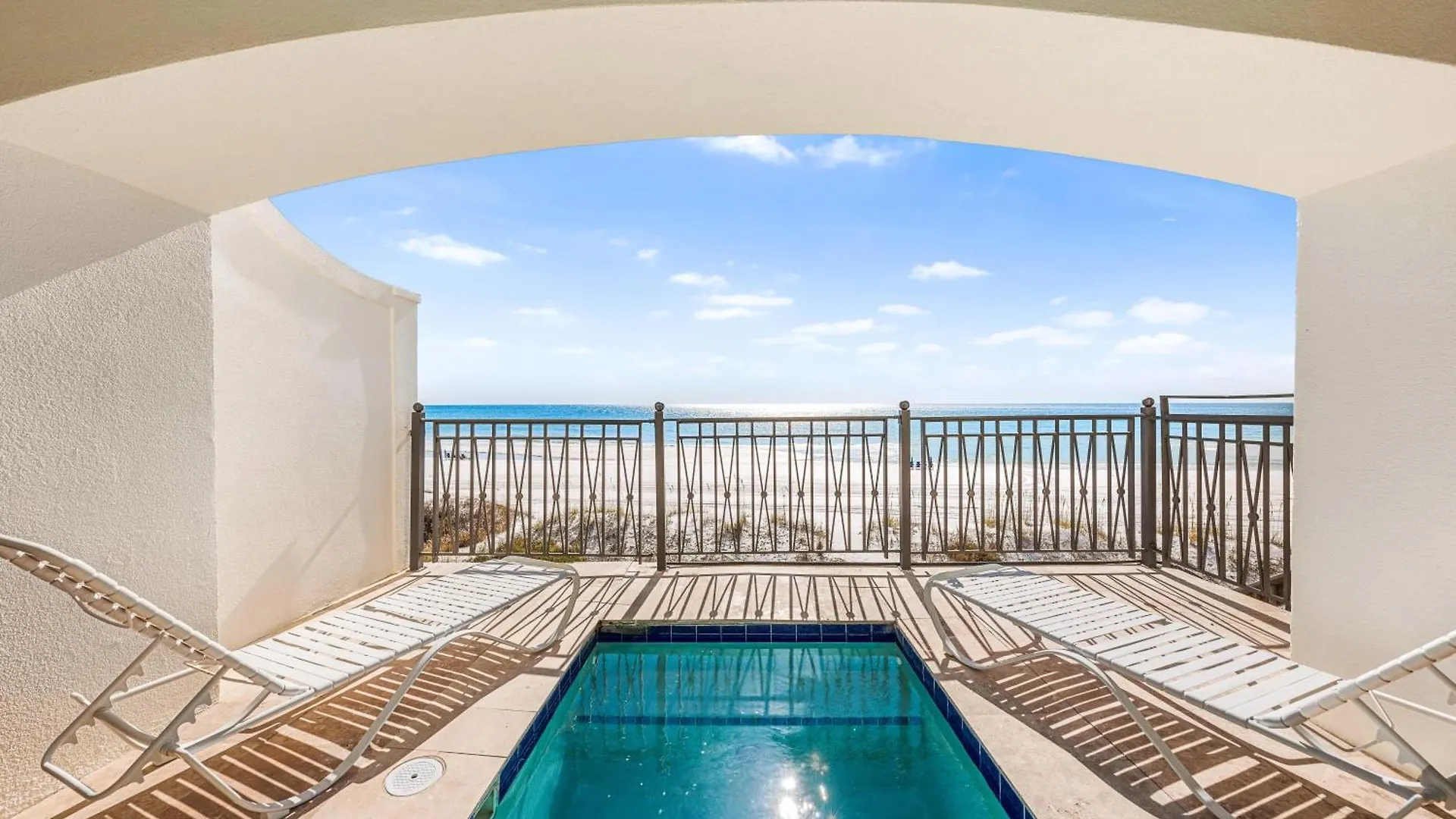 Holiday home Sea La Vie- On The Beach- 2 Pools- Elevator Destin