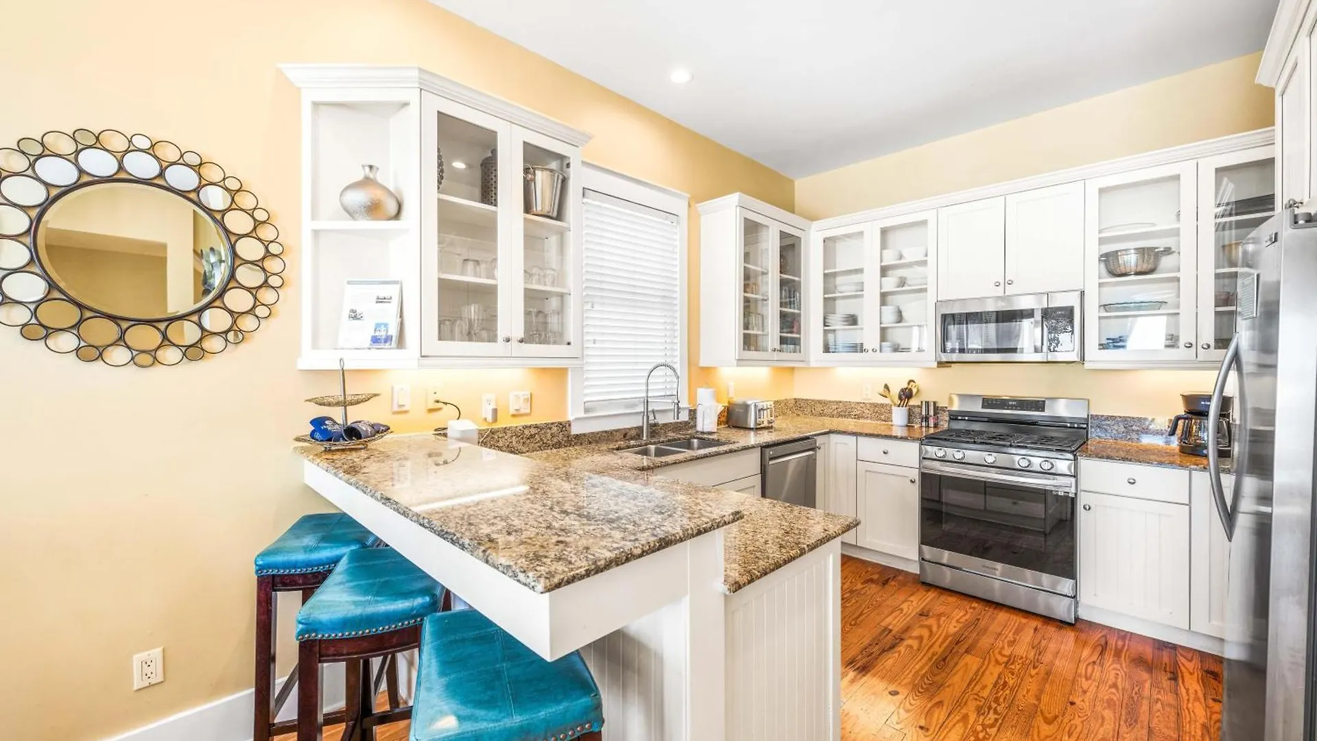 Sea La Vie- On The Beach- 2 Pools- Elevator Holiday home Destin
