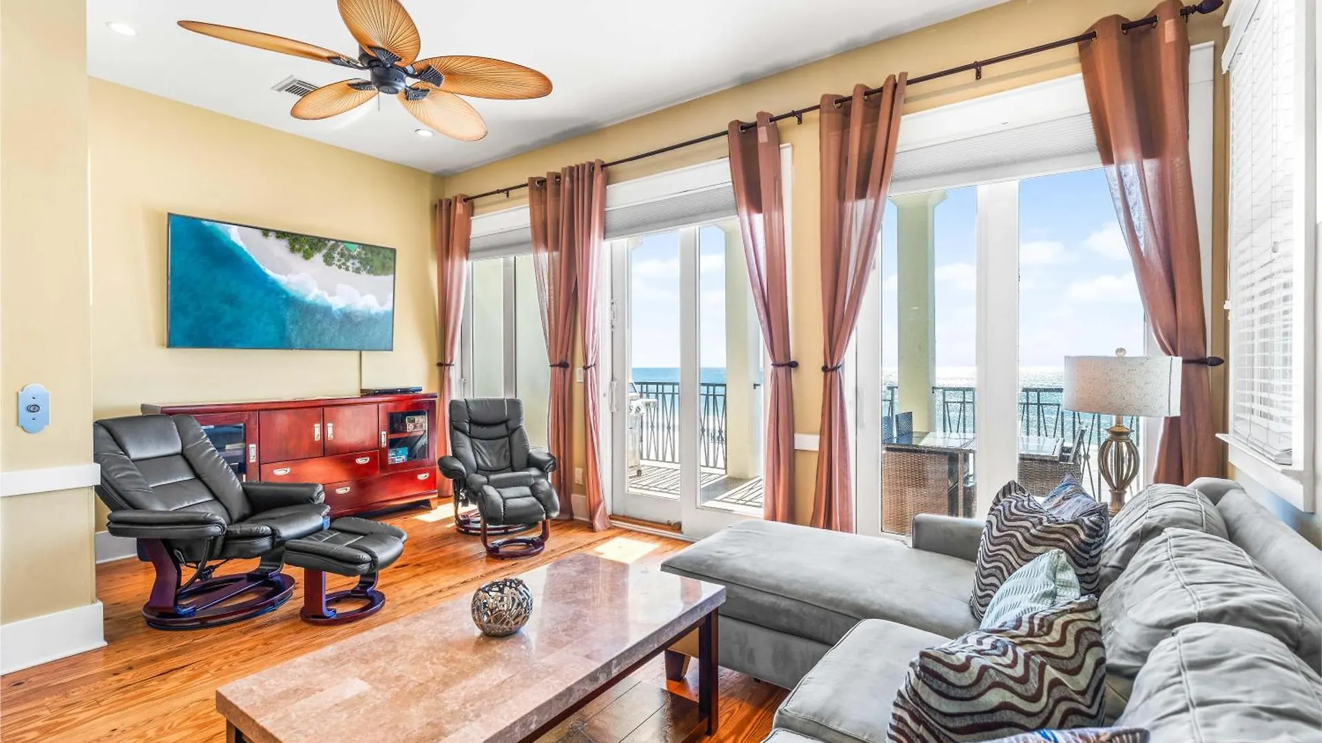 Sea La Vie- On The Beach- 2 Pools- Elevator Holiday home