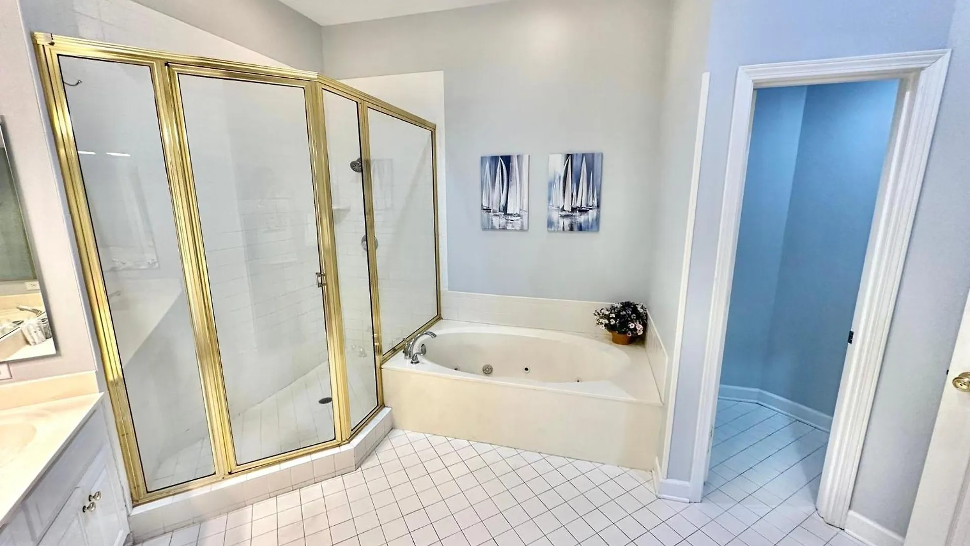 5257 Tivoli By The Sea