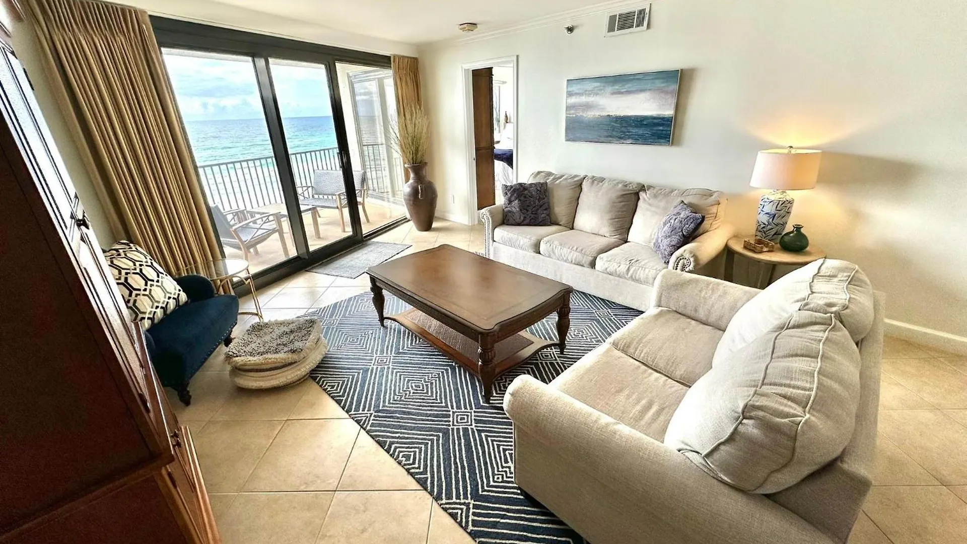 4075 Beachside One