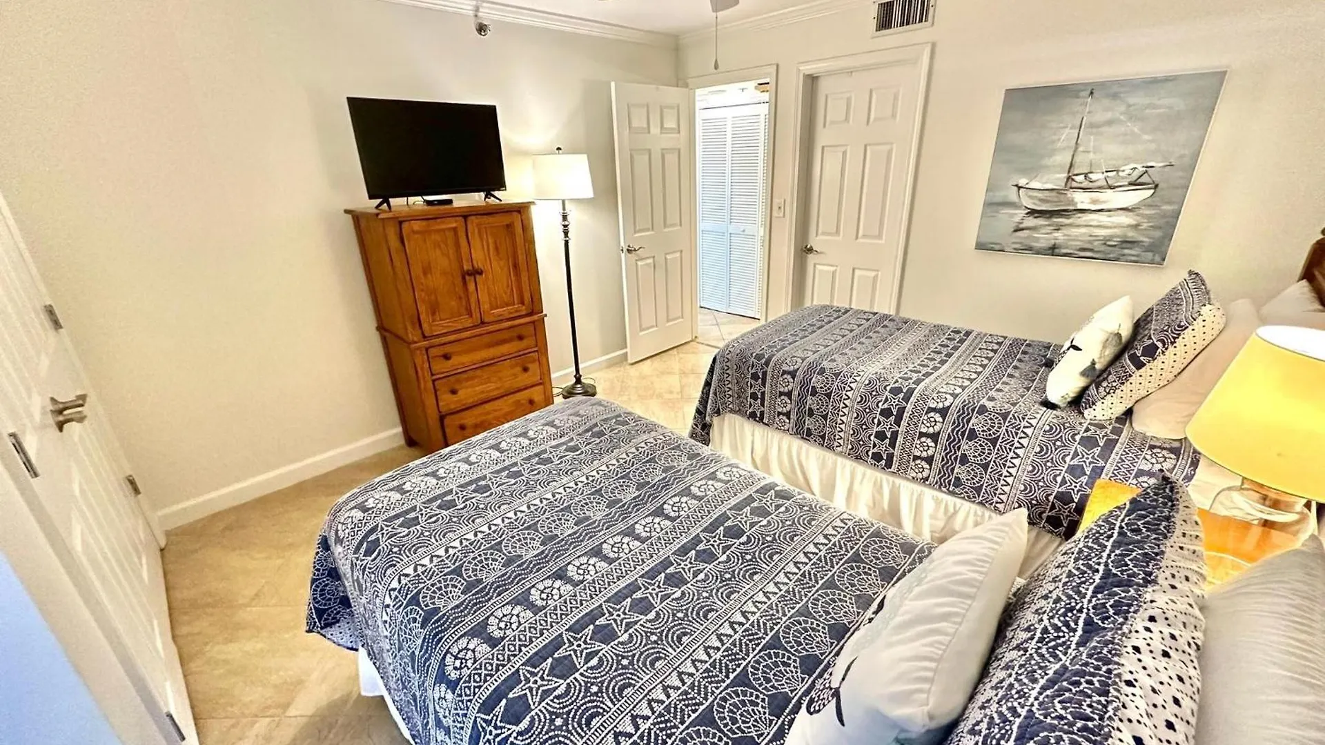 4075 Beachside One Holiday home