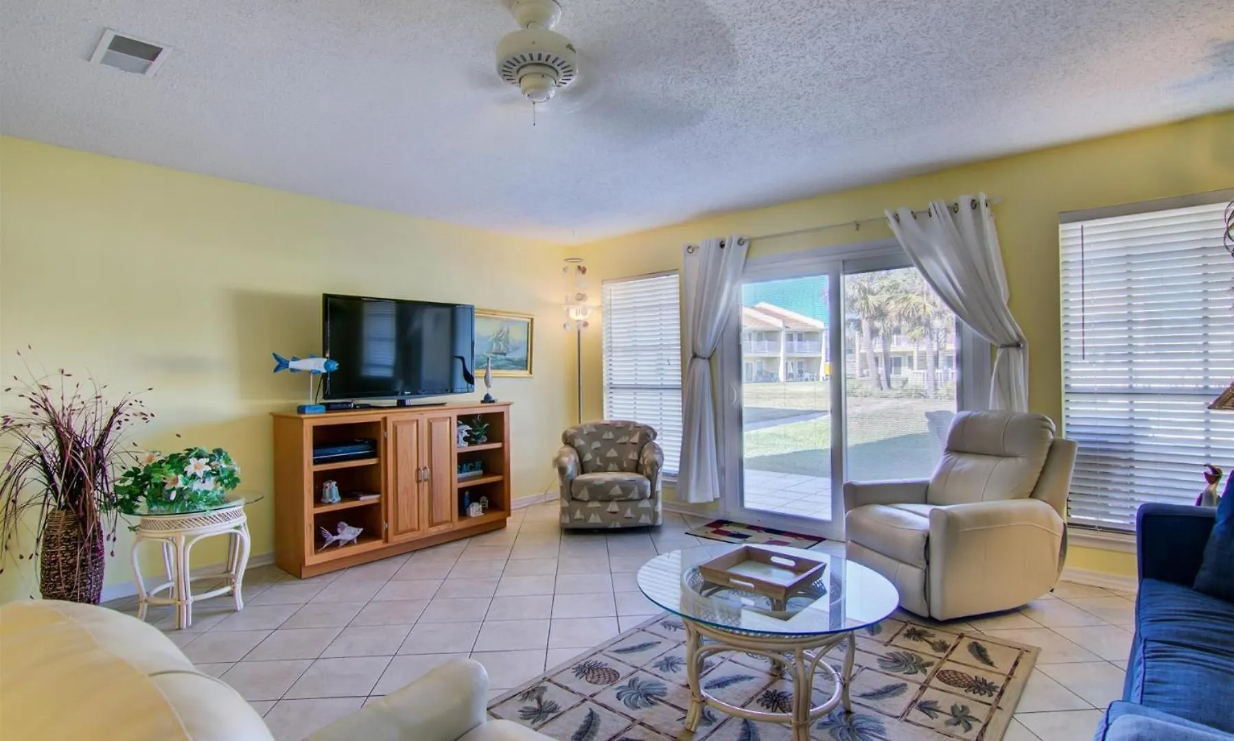 3 A, Three Bedroom Townhome 度假居