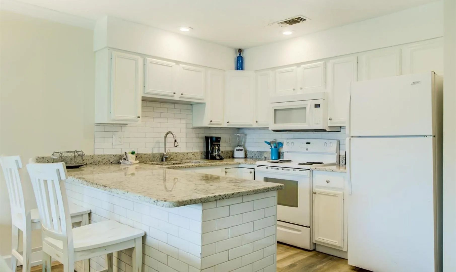 7 D, One Bedroom Apartment Destin