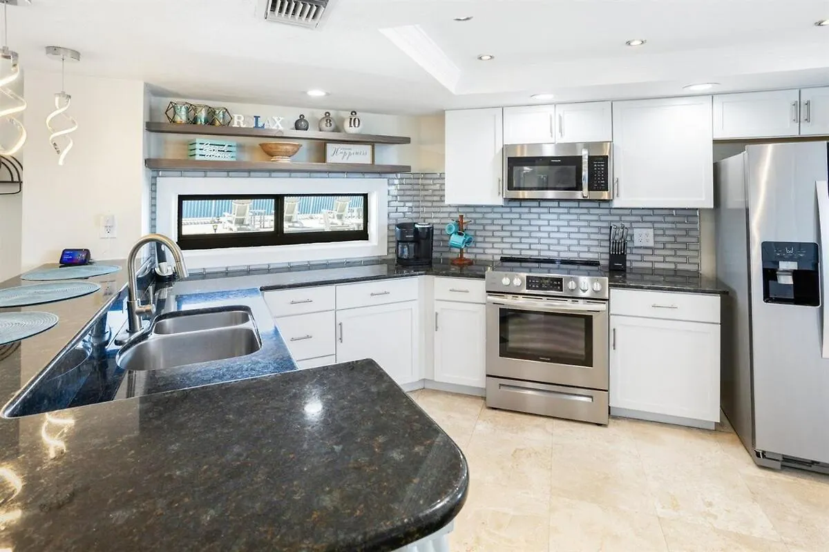 Edgewater 1405
