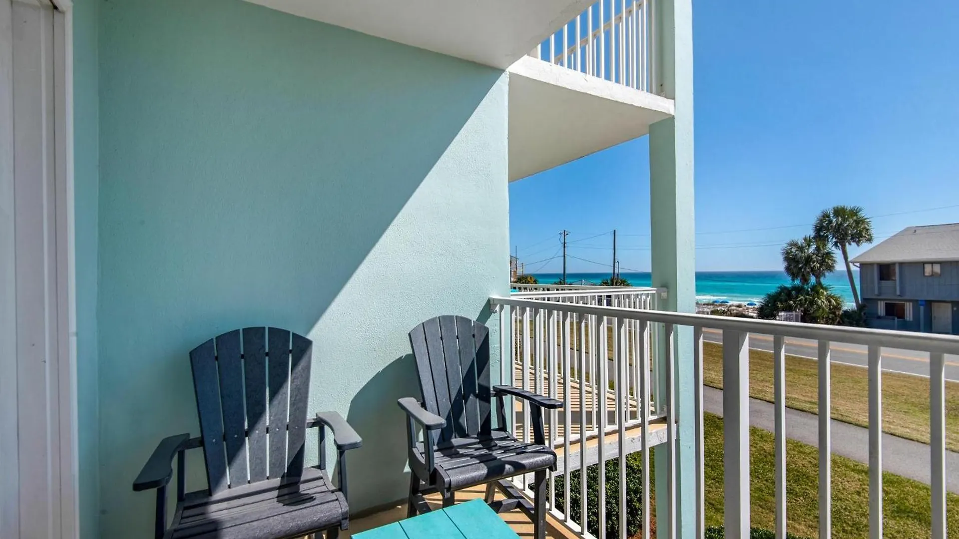 Gulf View 216 *