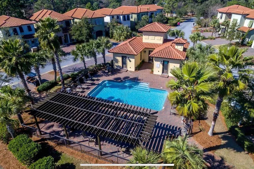 4 Bedroom House On The Golf Course With 2 Golf Carts! 度假居
