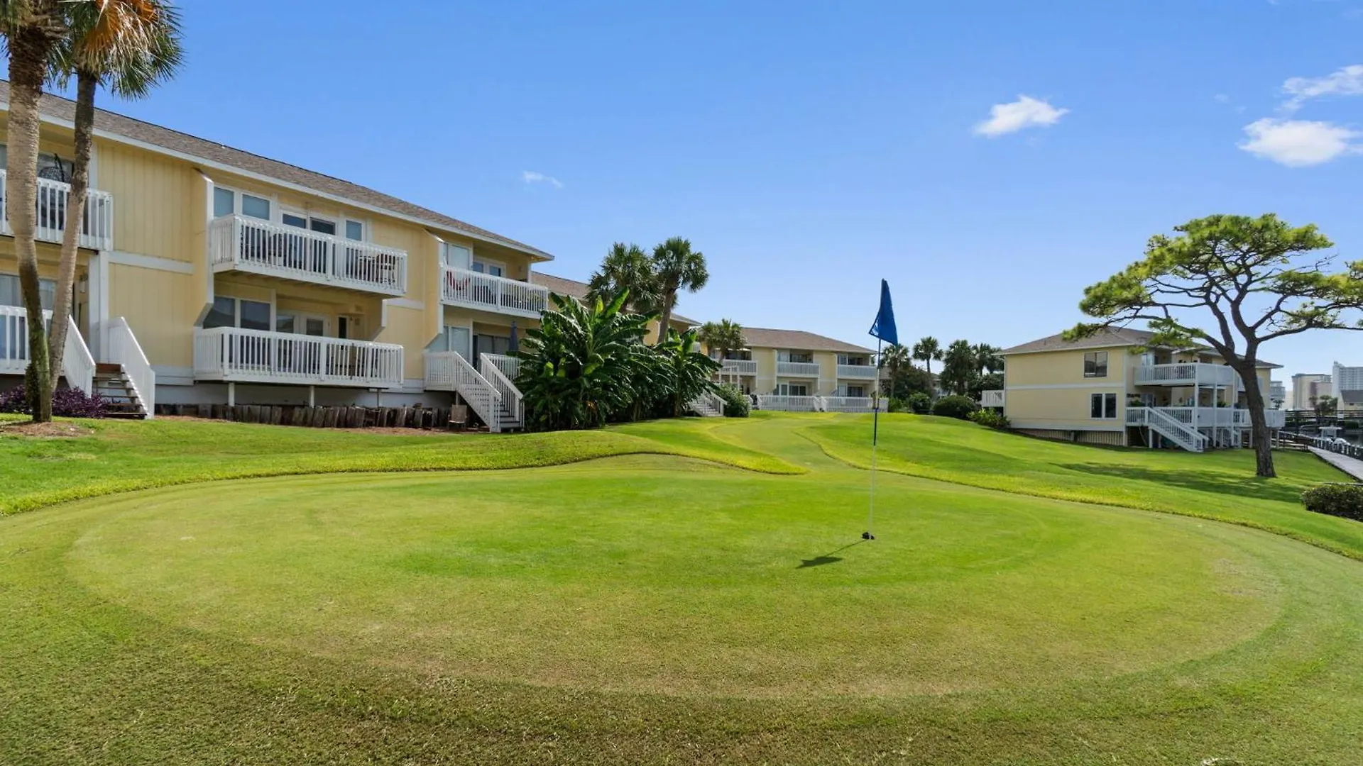 Sandpiper Cove 8140 - 500 Feet To The Beach! Pool In The Back Yard!