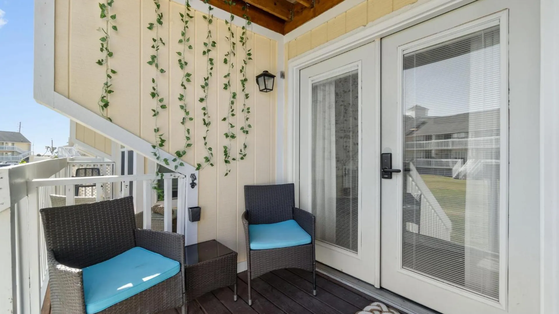 Sandpiper Cove 8140 - 500 Feet To The Beach! Pool In The Back Yard! 度假居