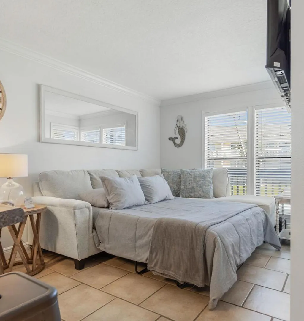Sandpiper Cove 8140 - 500 Feet To The Beach! Pool In The Back Yard! 度假居