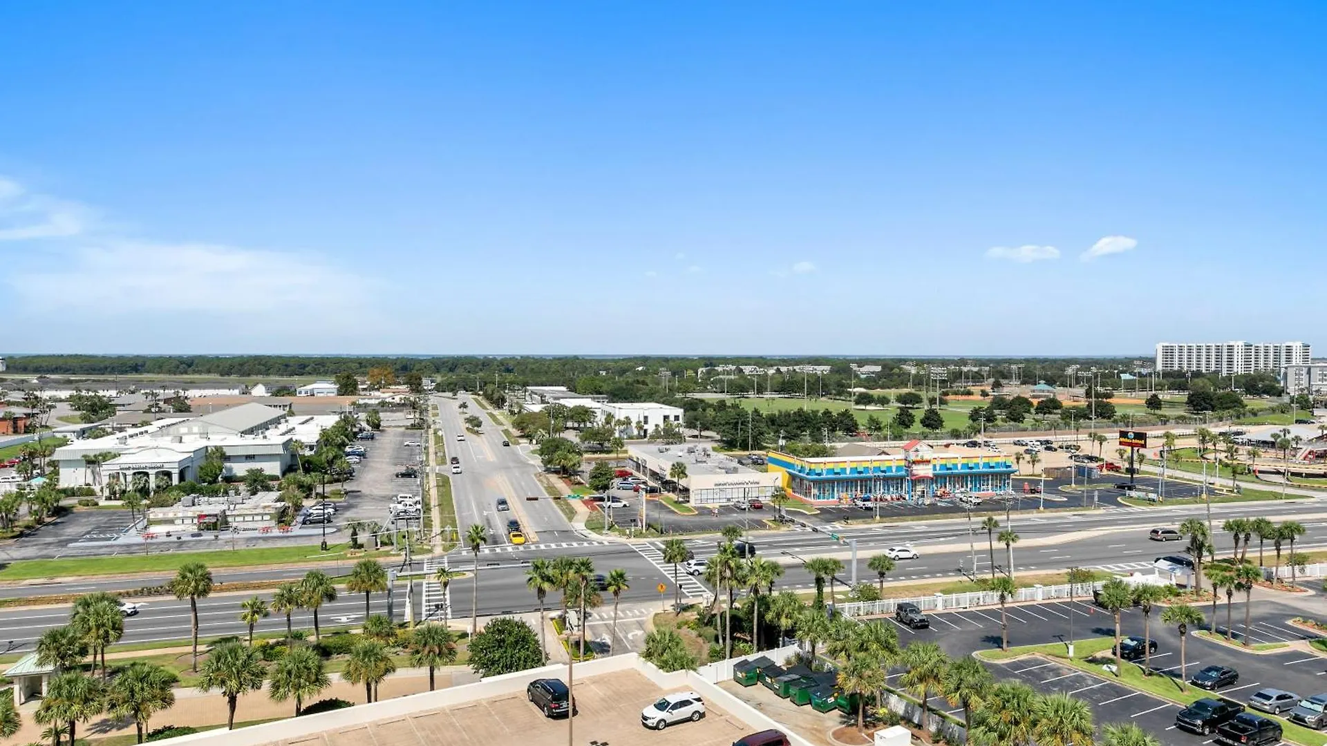 Silver Towers 1003e Gulf Front Sleeps 8 Holiday home Destin
