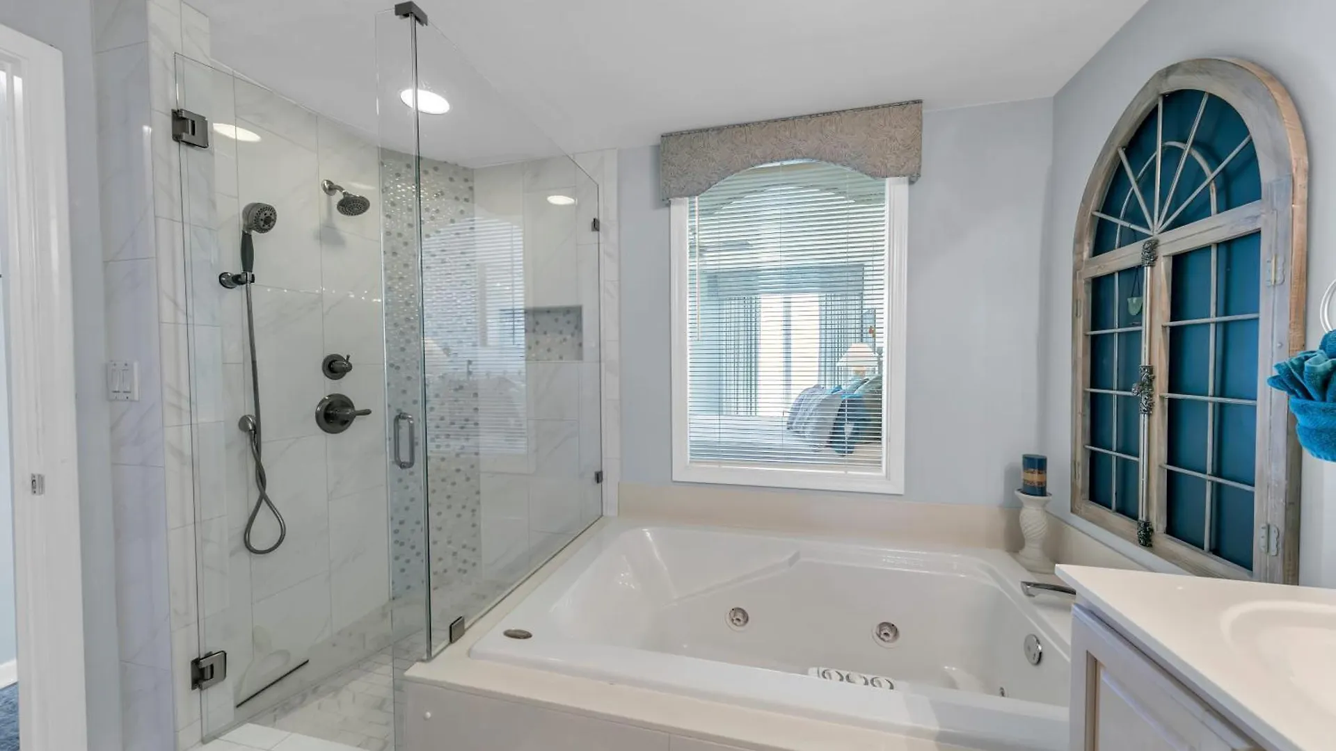 Silver Towers 1003e Gulf Front Sleeps 8 Holiday home