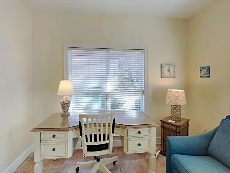 Beauty 4 Bed 3 Bath 5 Min Walk To In Gated Community 度假居 *