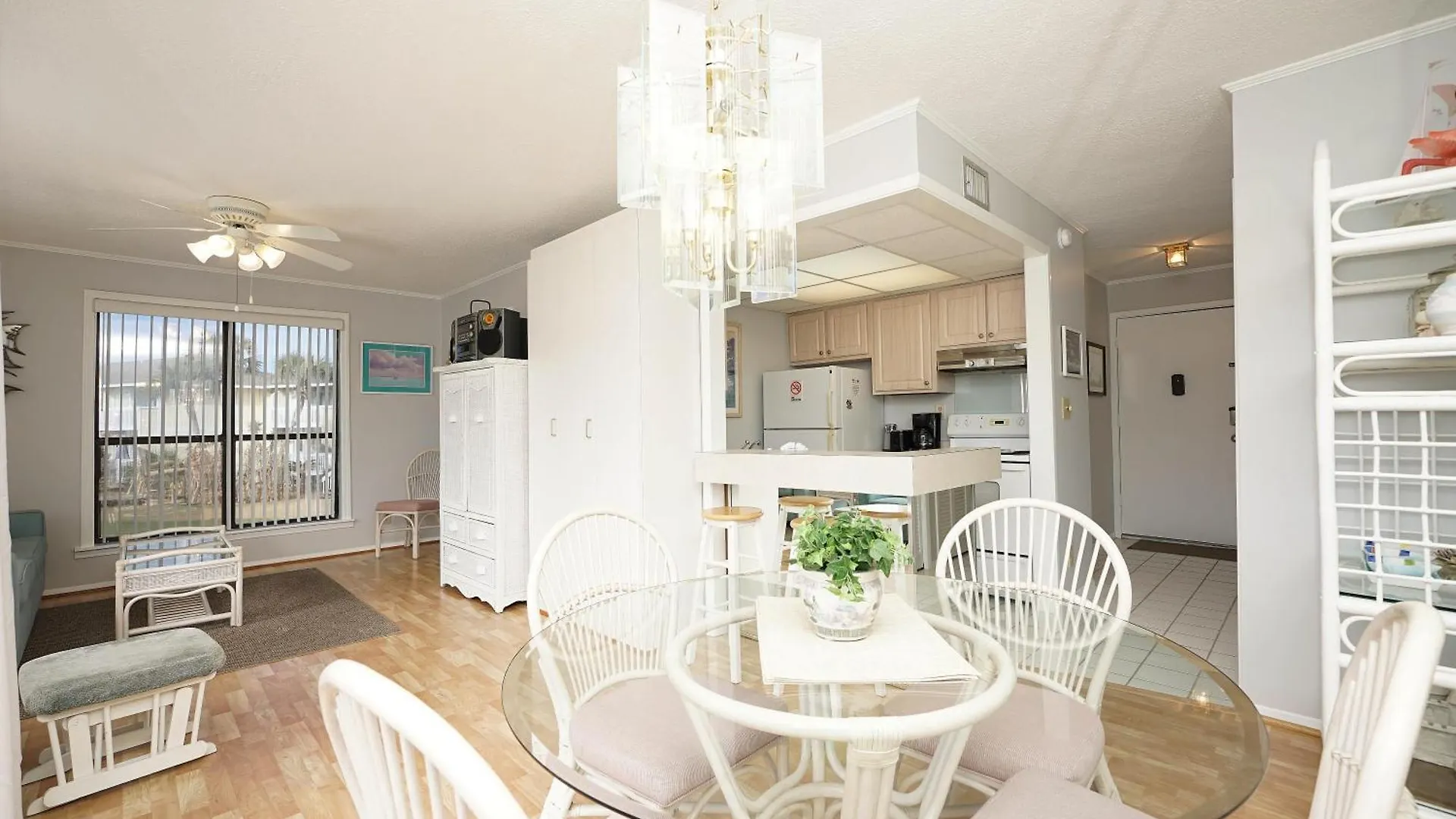 Sandpiper Cove 2043 *