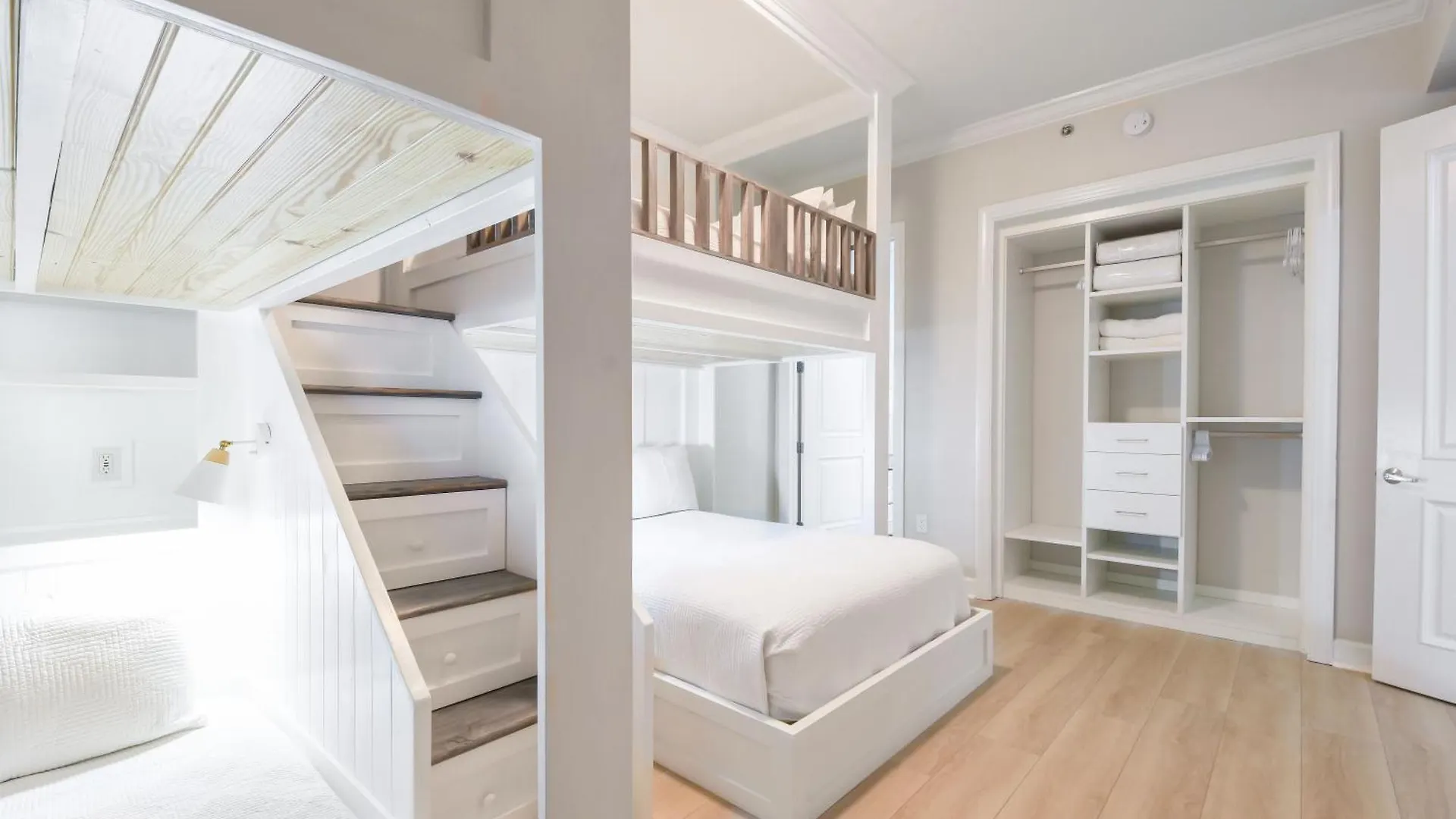 Harbor Landing 203a