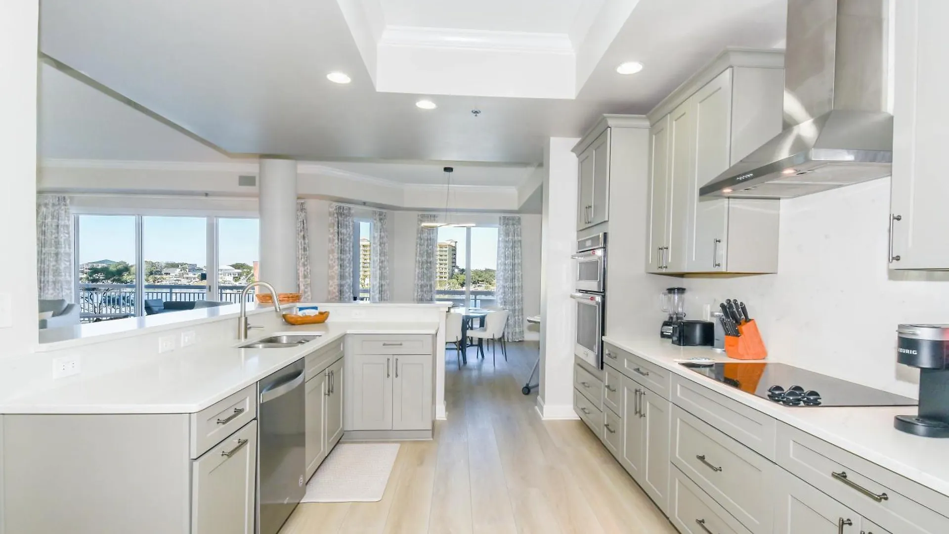 Harbor Landing 203a *