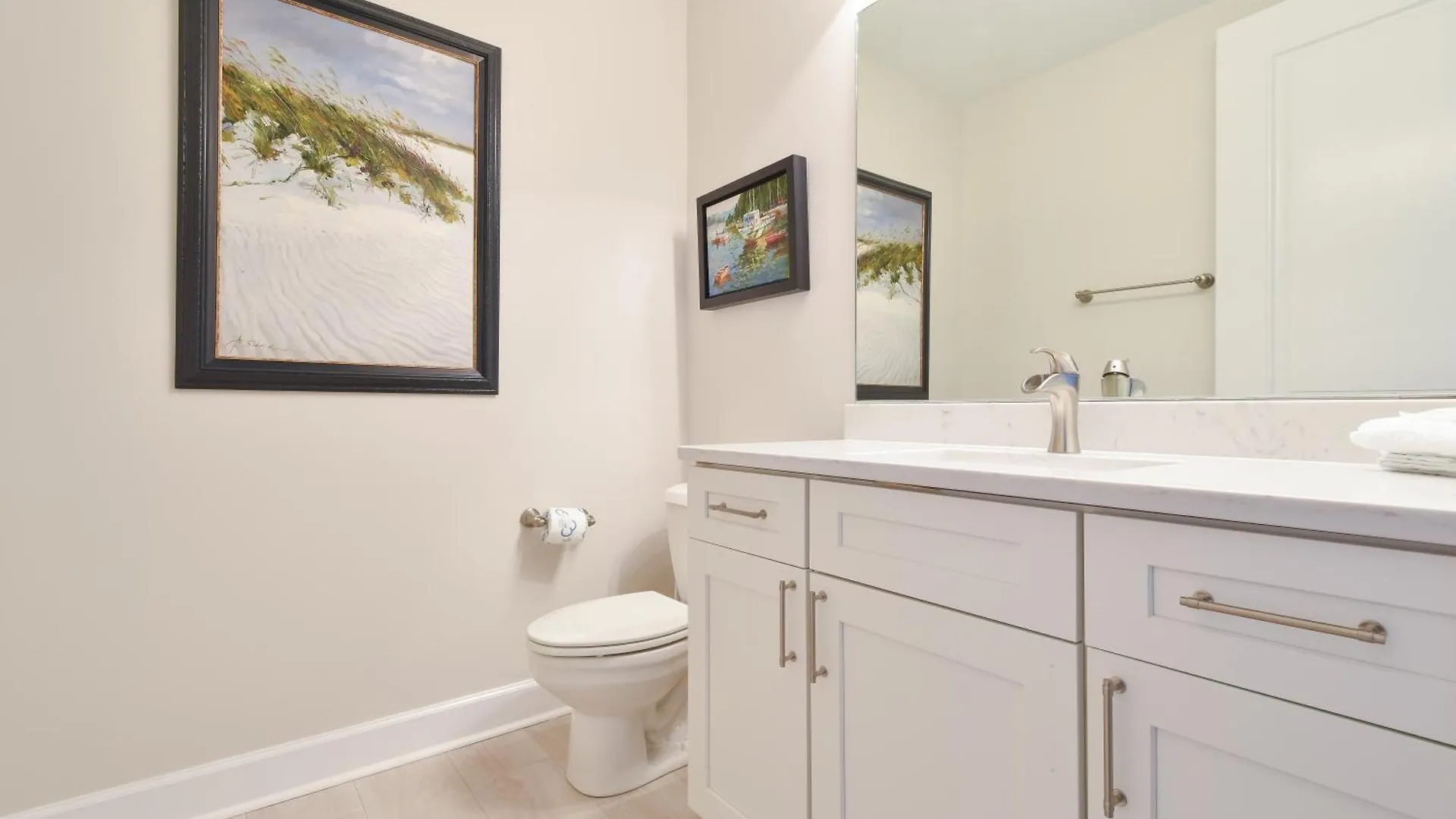 Apartment Harbor Landing 203a