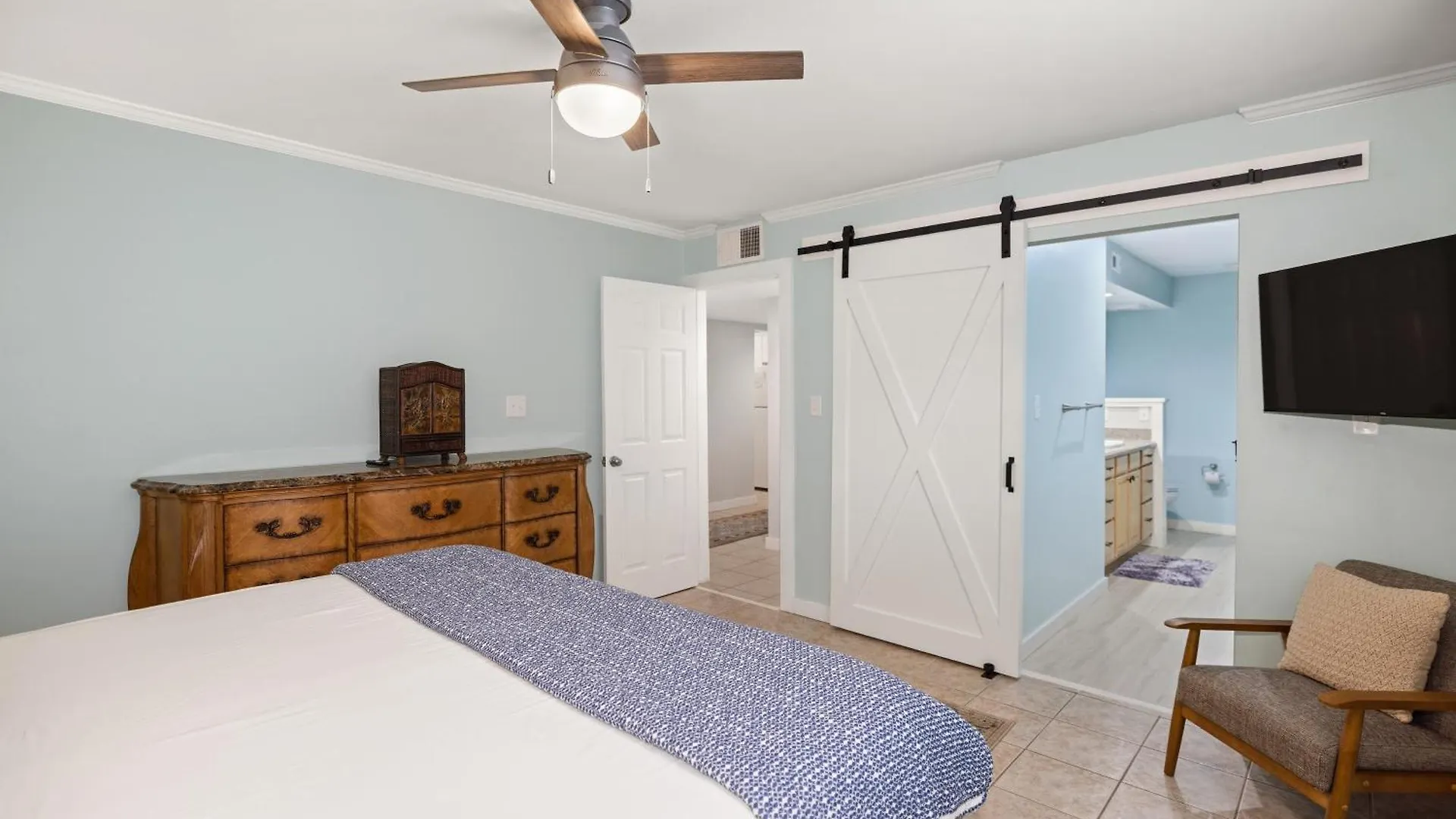 Apartment 9b Seascape *