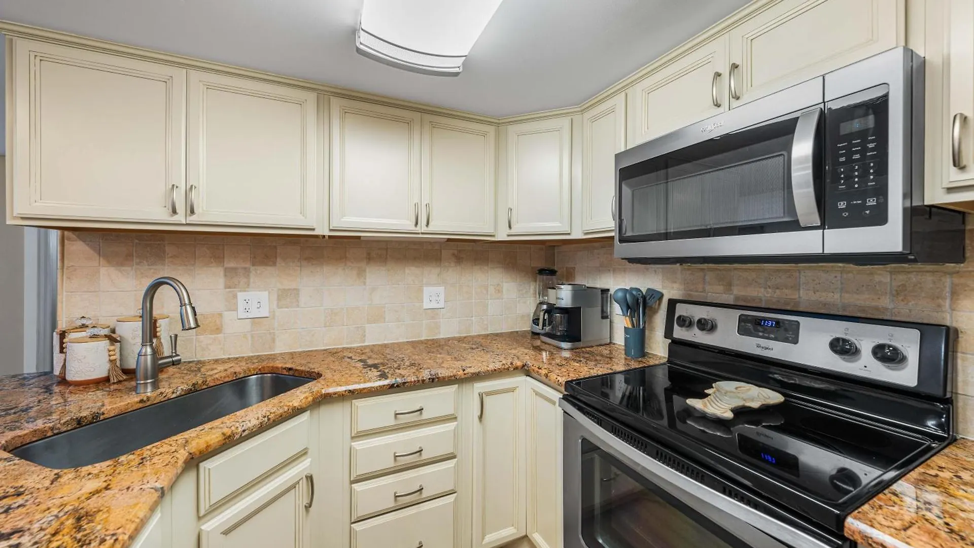 Holiday home Surf And Racquet Unit 605 *