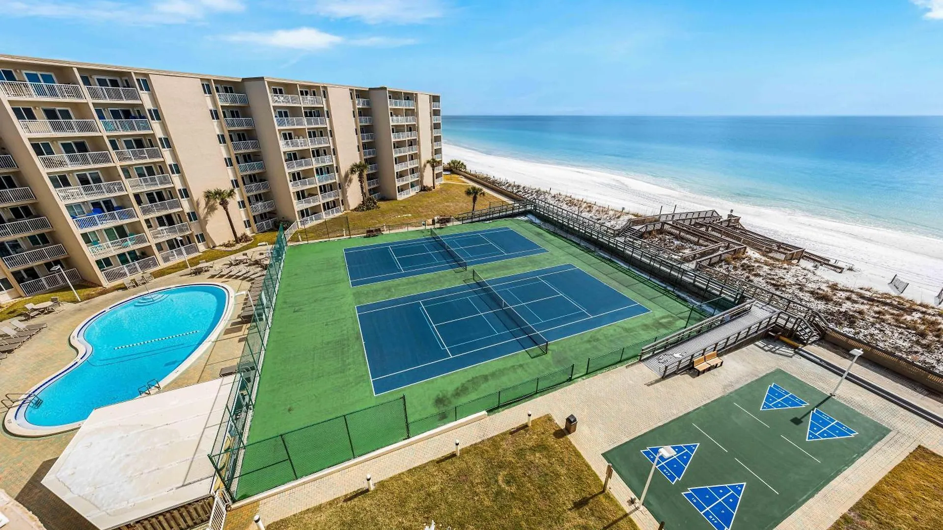 Surf And Racquet Unit 605 *