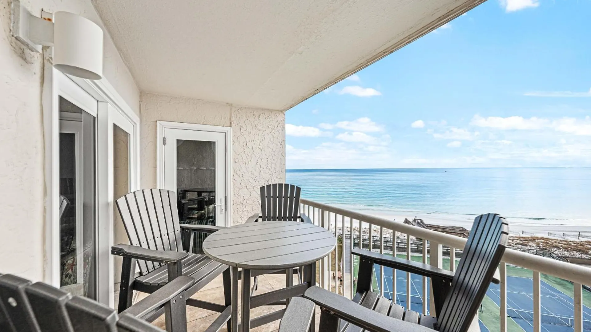 Holiday home Surf And Racquet Unit 717